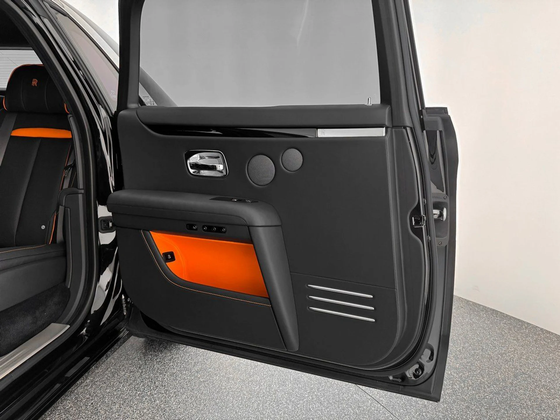 mph027_229496398_c931d55f1c6e0e36c98fb6486fdff206x_5d5ccd31b6