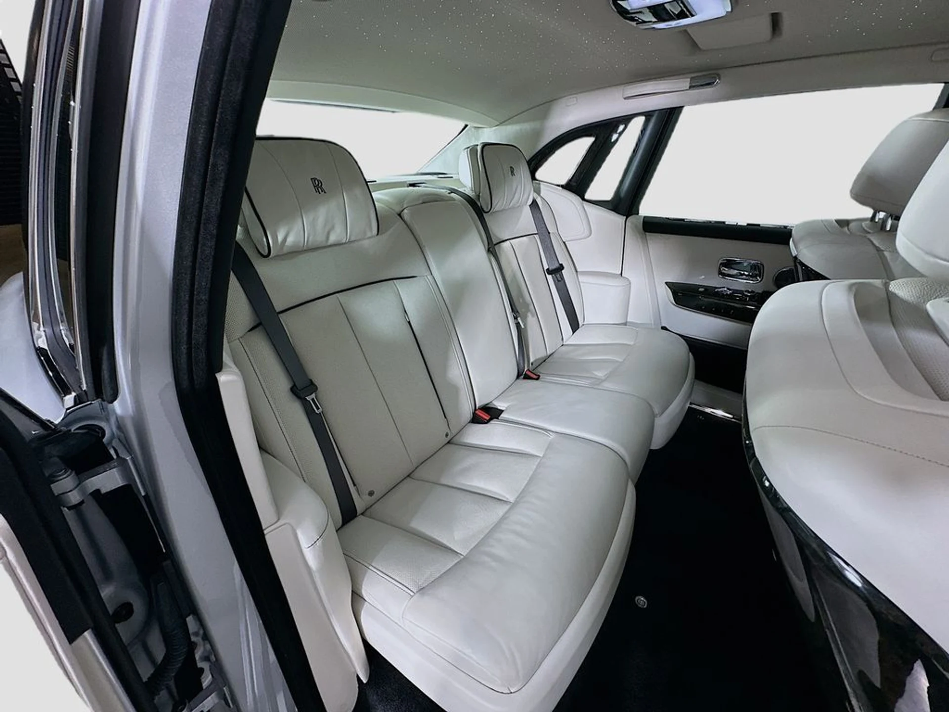 mph027_22951610_c3a259b9460e9eed6cf855b3687026f7x_ed4d7ddf01