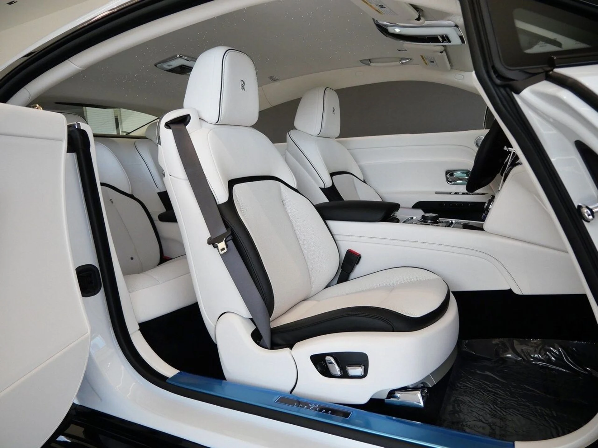 mph027_2307896695_84251fa883130ab370933bc24404c5f7x_6dd2c00848