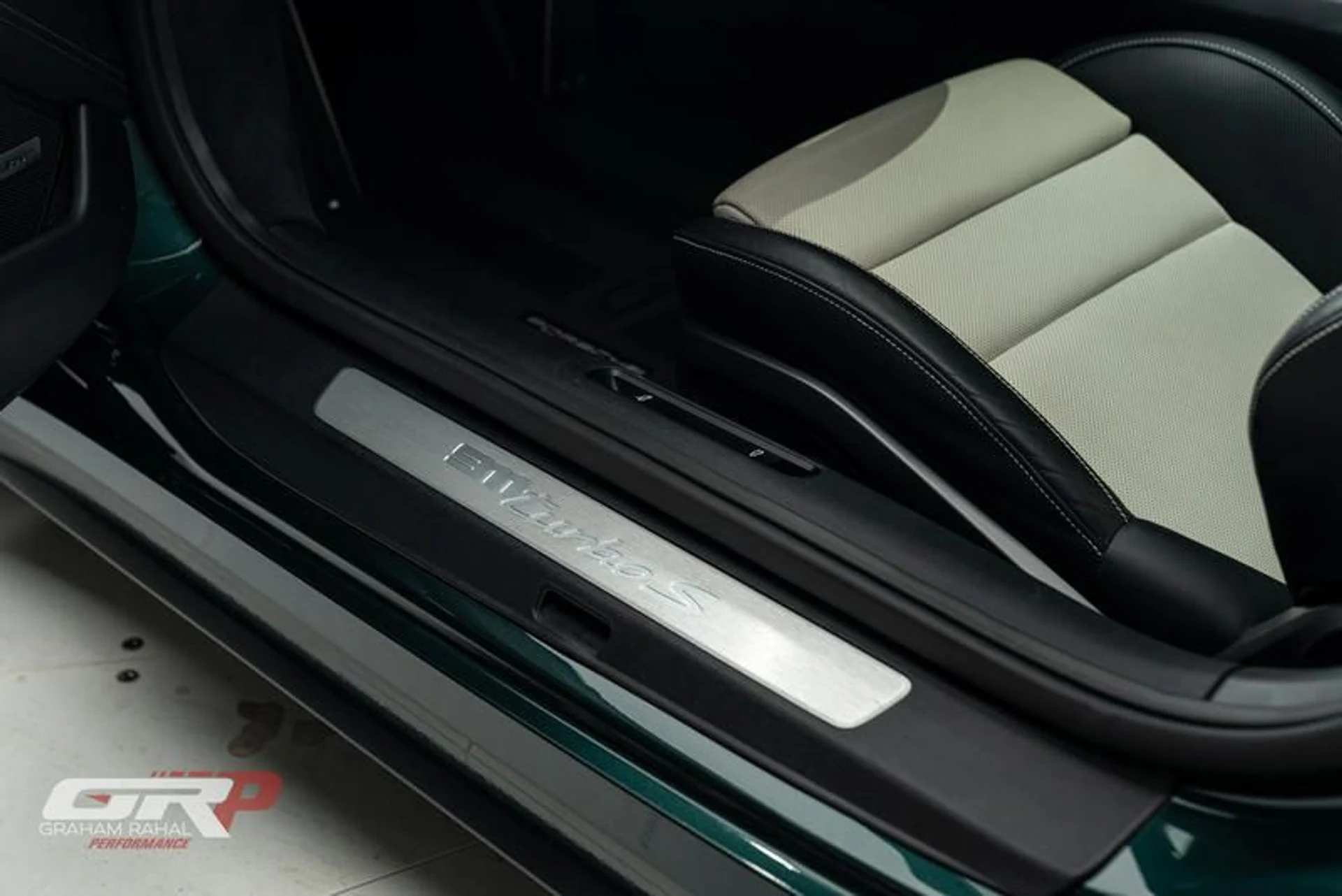 mph027_2313368375_67_ED_784_E_718_B_421_A_BB_1_C_5258549_F2_C0_D_477e4bc146