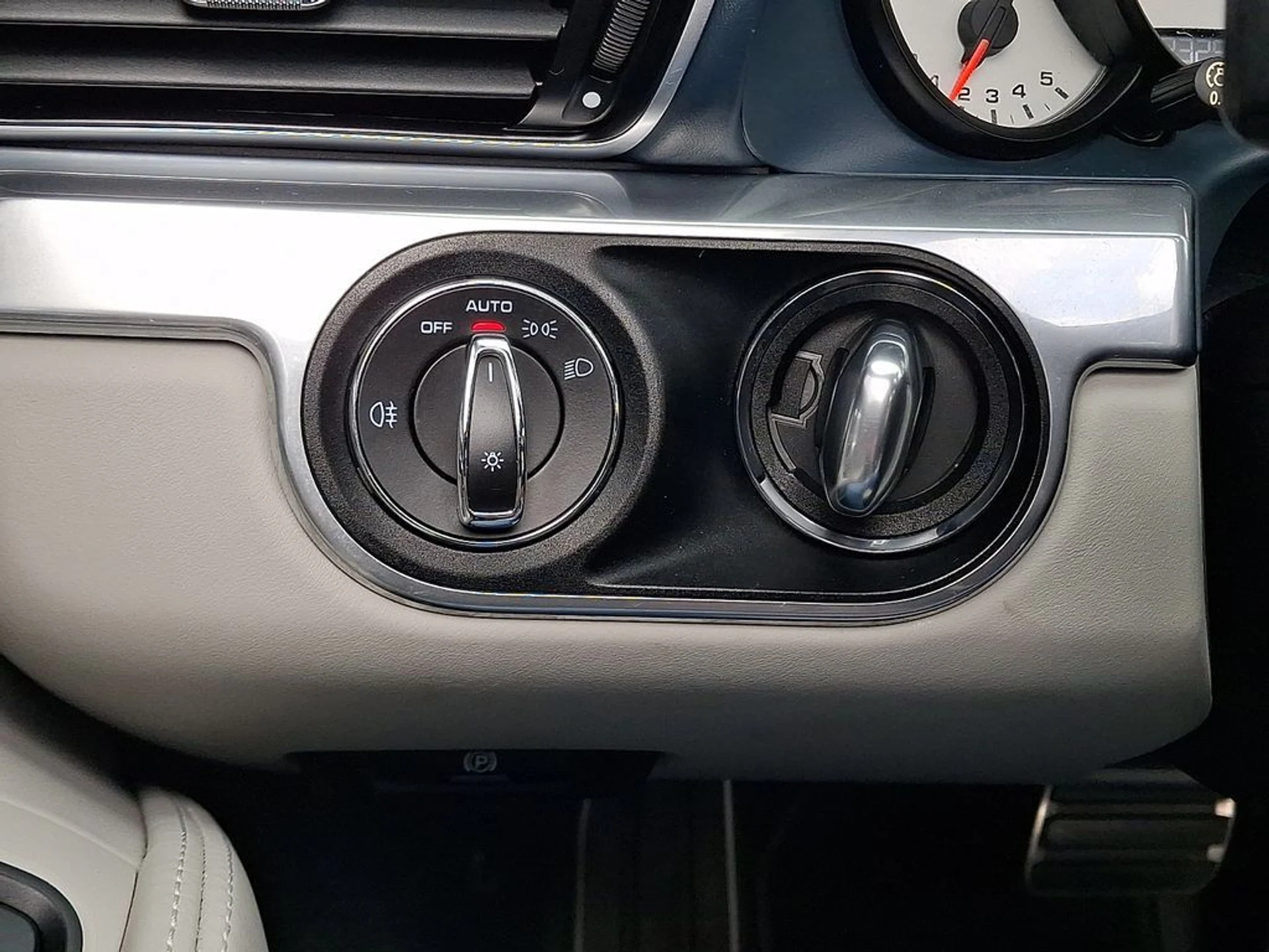 mph027_2316825745_ce230fcd29d14685698c4e09346931ddx_d91183c63d