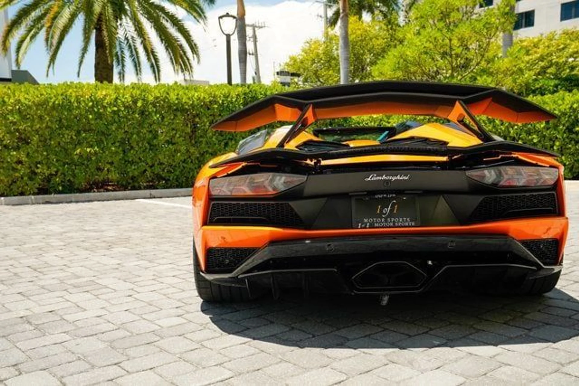 mph027_2318676020_used_2018_lamborghini_aventador_sroadster_14354_22897283_28_640_97d27b16eb