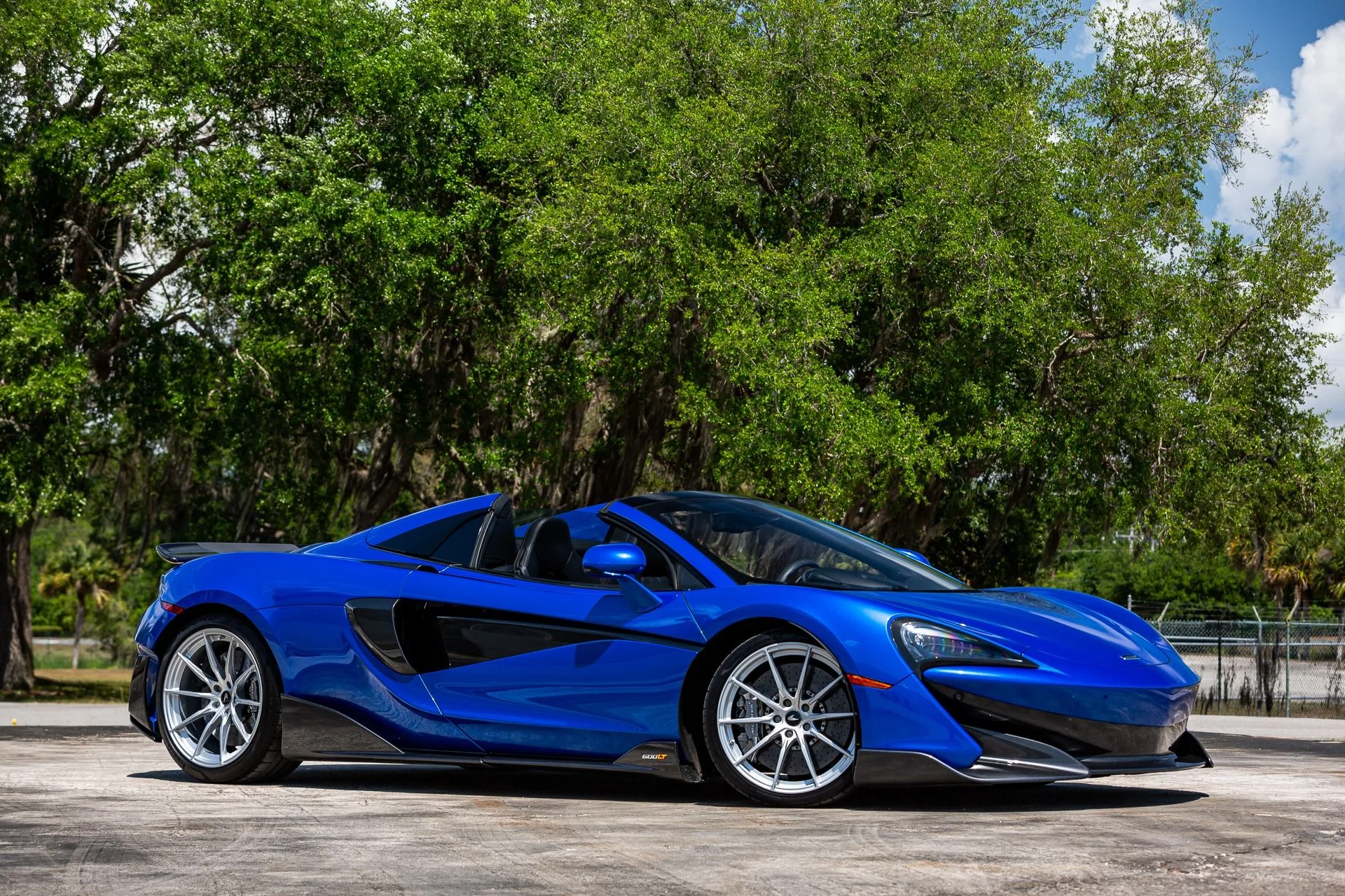 mph027_2321974348_14_p28_l_e81d809c01