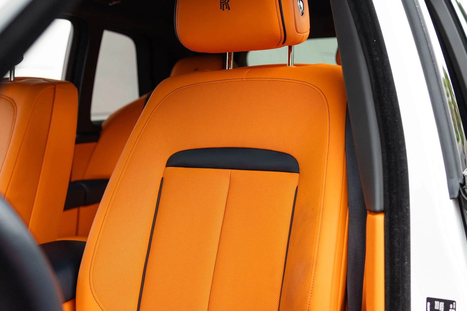 mph027_2327136170_Used_2023_Rolls_Royce_Cullinan_1766776315_4a47f06ca5