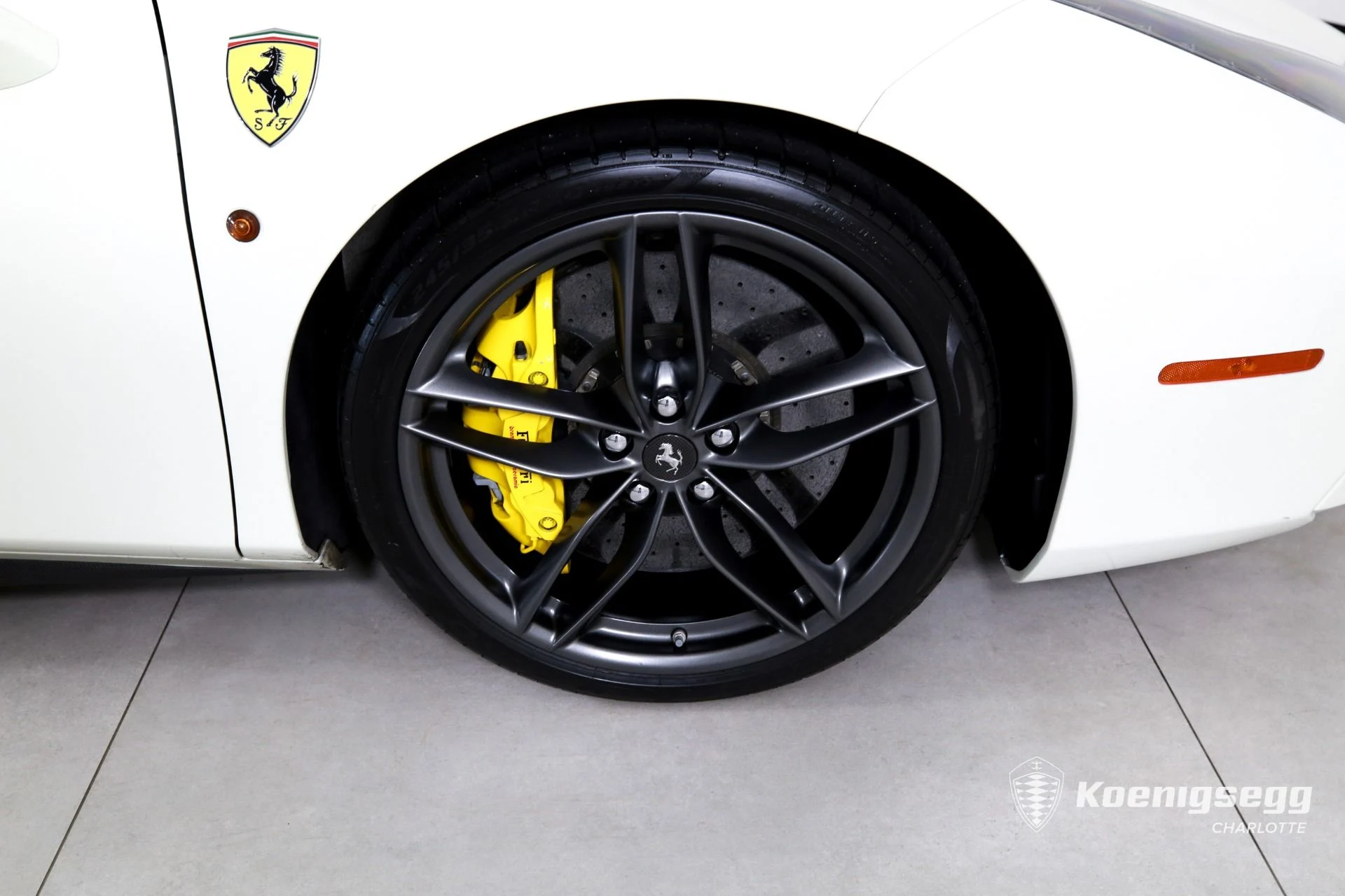 mph027_2329211582_Used_2018_Ferrari_488_Spider_1782838554_09b192afb9