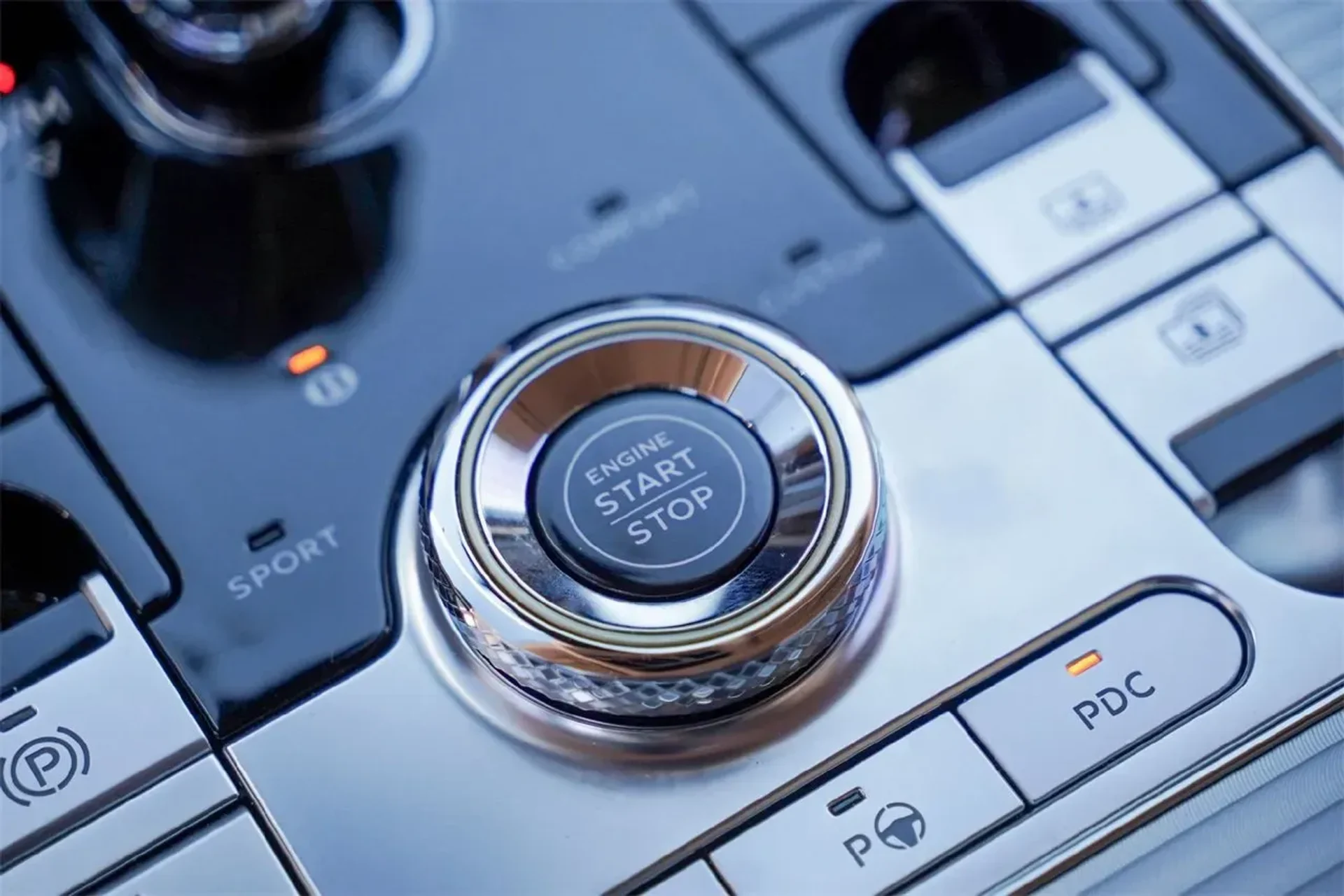 mph027_2329756073_4f497395adf7401e84a74b1773715af0_07f69eff03