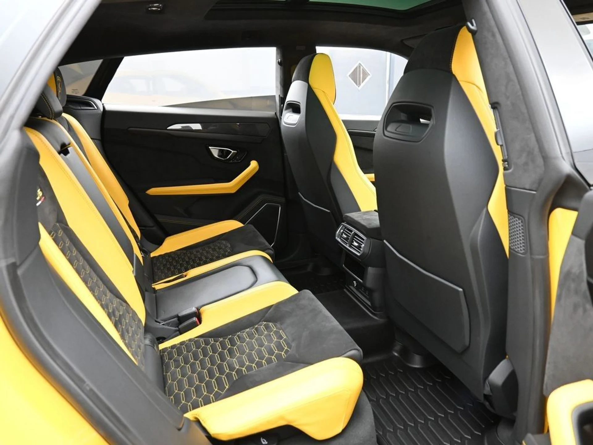 mph027_2339014766_9512fa27600a06bd740e4175f6a9740b_f5e824b968