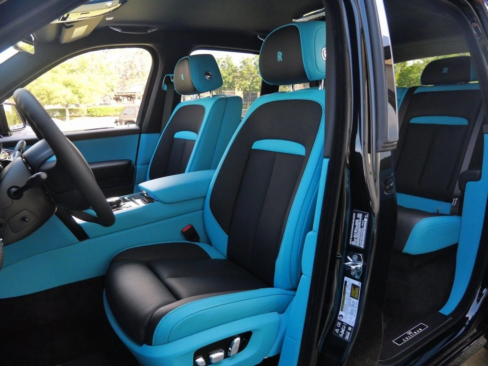 mph027_2341630425_7ad4f48d7228f4bcbcdd02b43d214e4ax_7a008fccb5