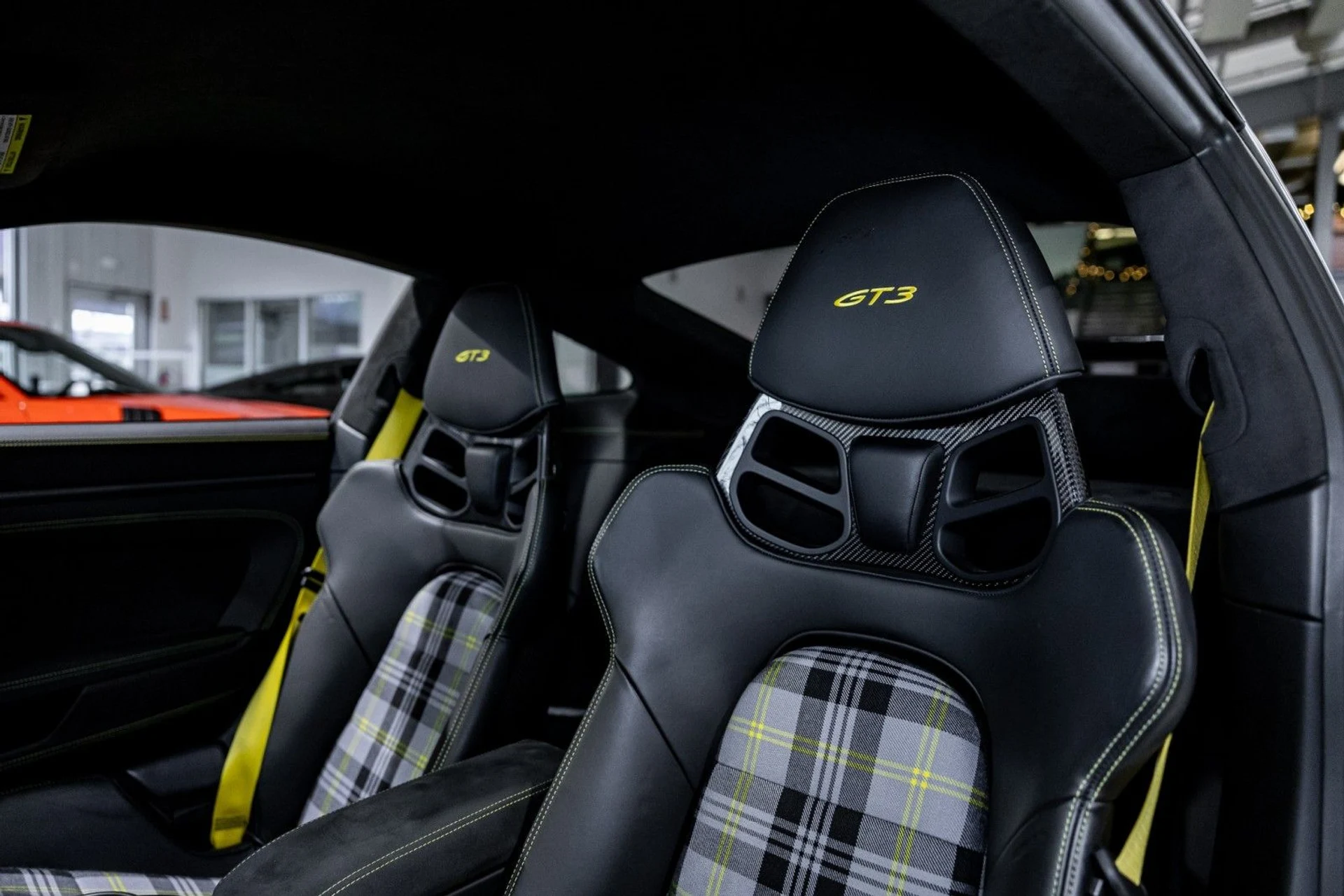 mph027_2354674328_h_A_3caa22cbe7