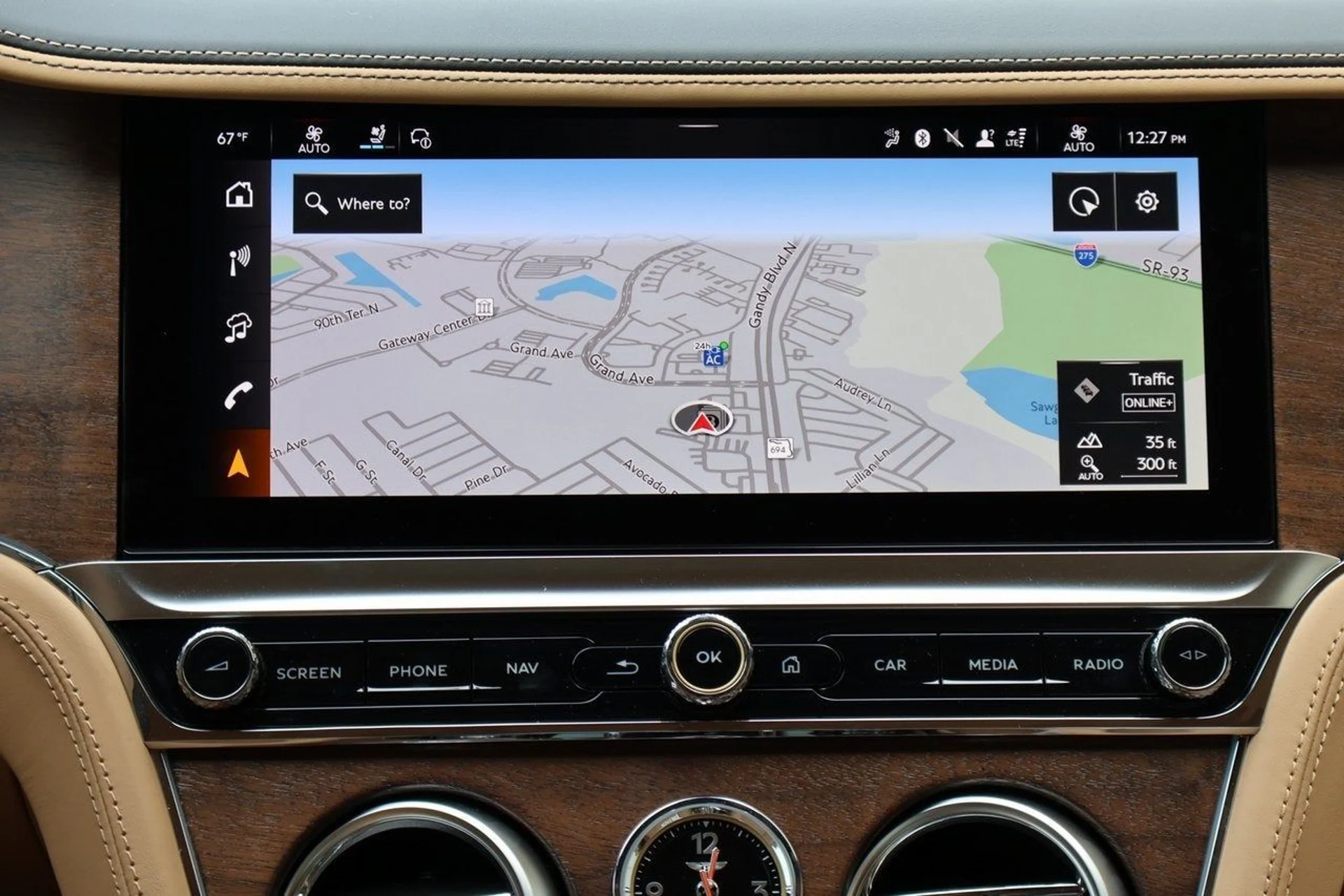 mph027_2358755376_28_e865be03dc