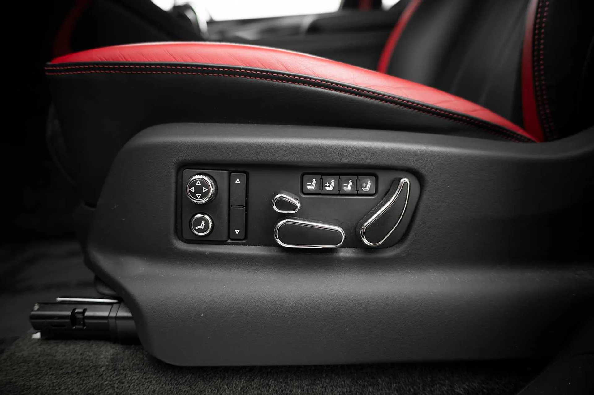 mph027_2364654213_17bb2fd42ca907dc0676c8e3356dfb68x_446a38b230