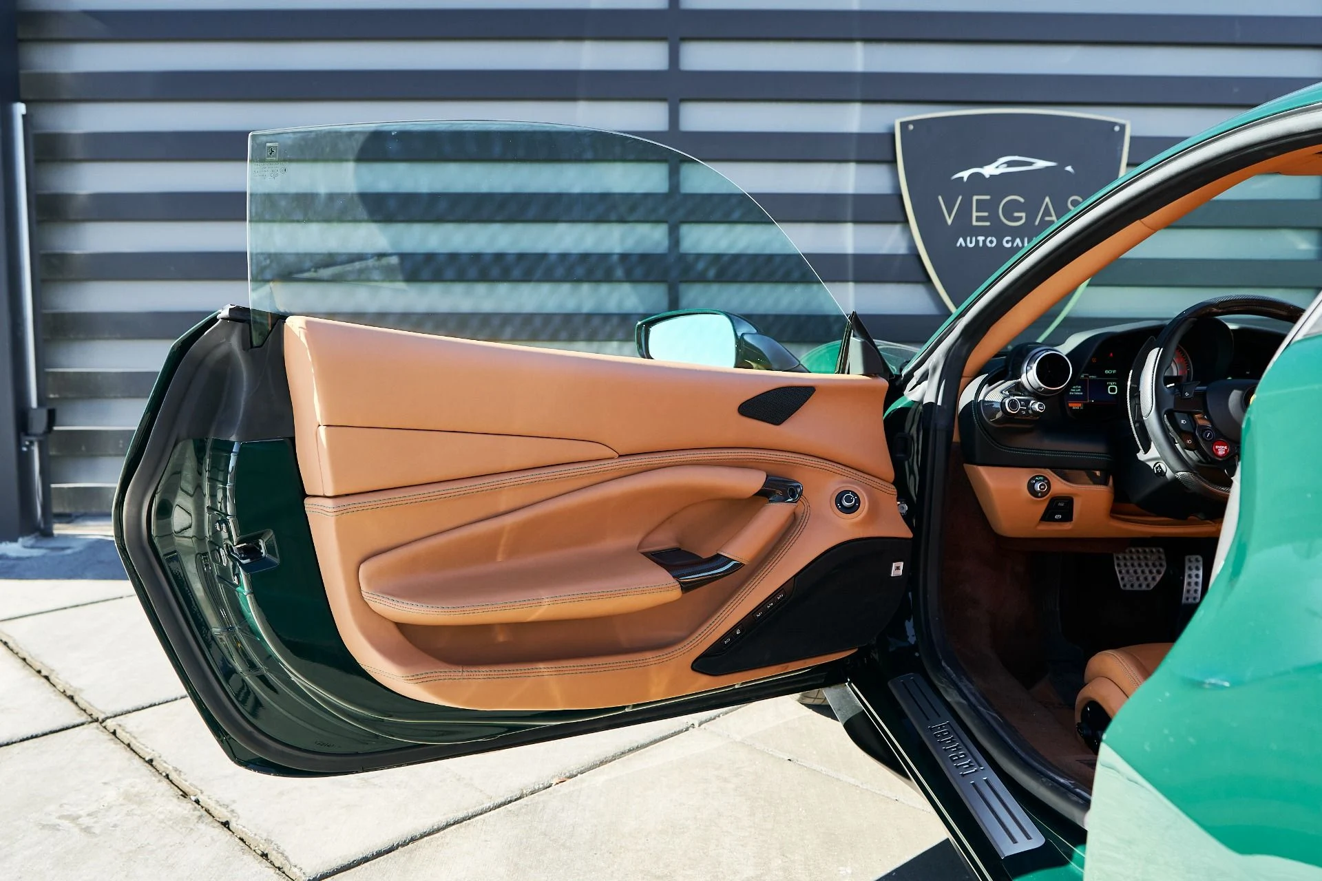 mph027_2366853454_Used_2022_Ferrari_F8_Tributo_Base_1765662042_d72ce3d638