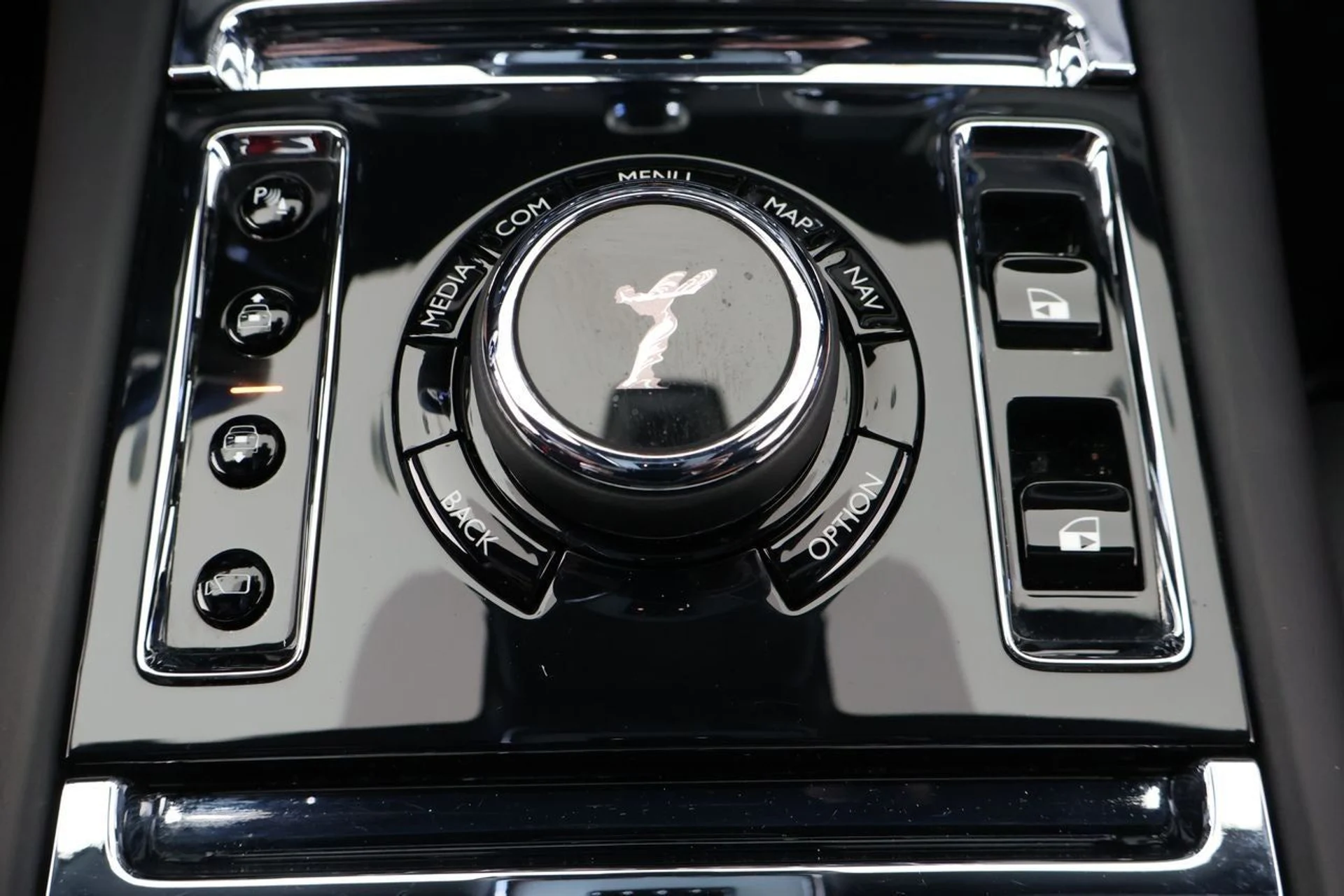 mph027_2367419115_28_be38bd8ab9