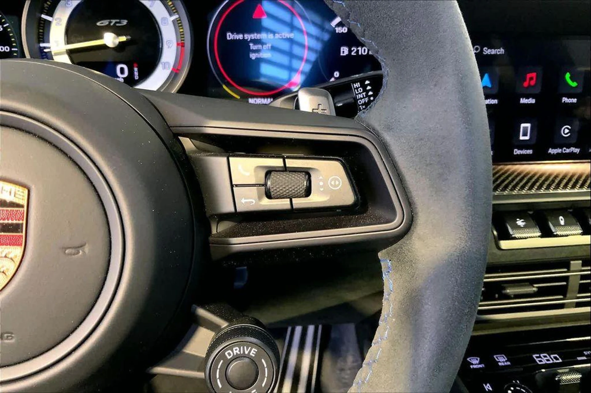 mph027_2370995380_o4gwij_NL_0_W_Cz_UK_2i_Kw_Qp6u0n_M_Tg_6ebd9fb28a