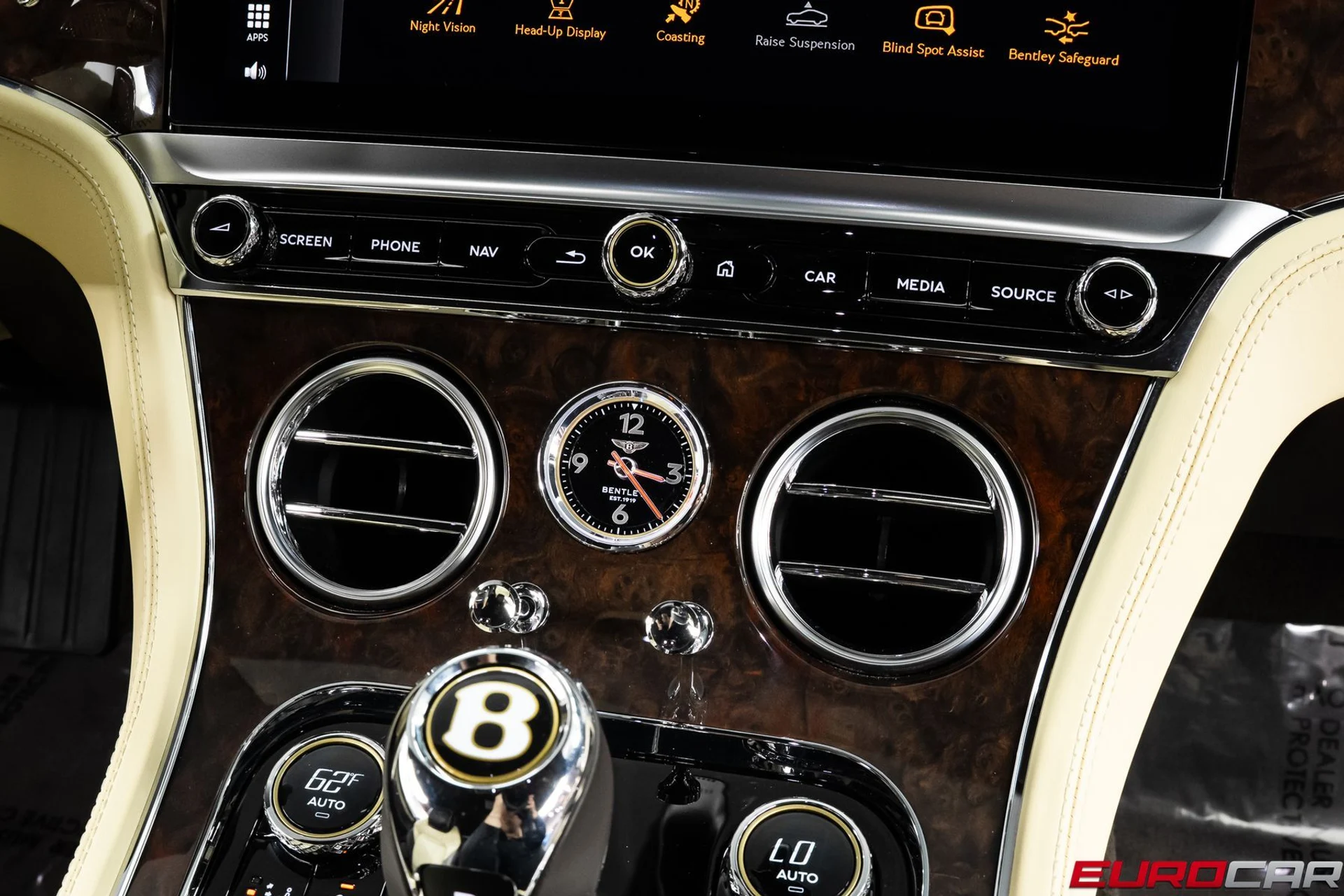 mph027_2373302866_20cbd890_3186_4daf_a33d_aac97bd0e82d_2817ecf056