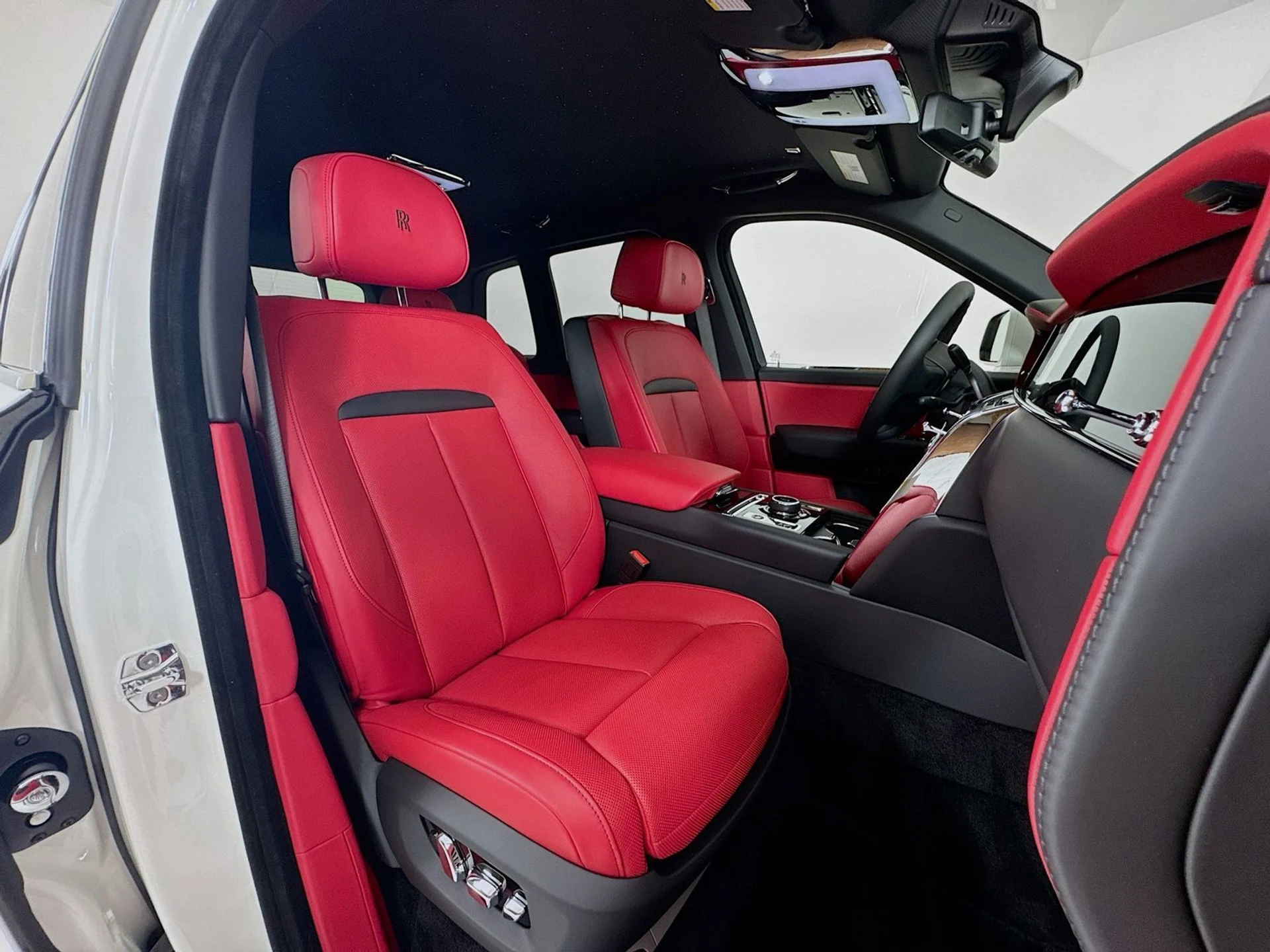 mph027_2373999306_5d7a87e58f34a64ae946f4705a806613x_e0f7a7b082