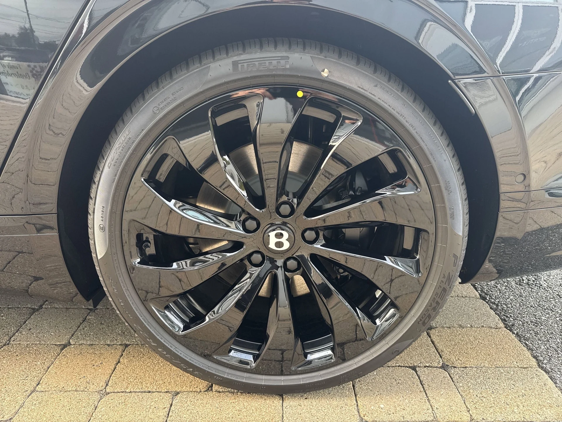 mph027_237565539_e5ba662bf29bd968a38061d785d2736cx_ab97c3dda5