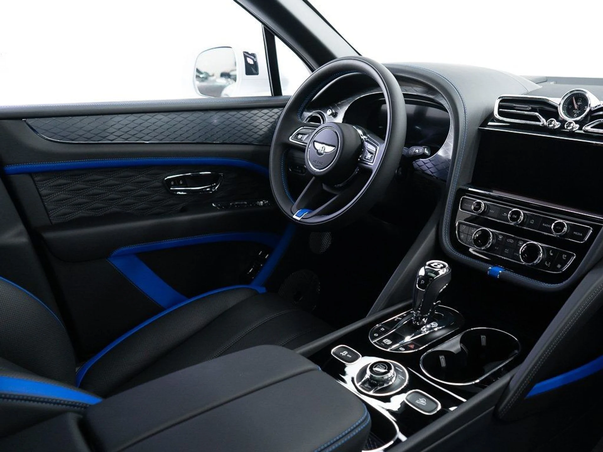 mph027_2378193901_2266db7f01a7d44e7d7307fe53e6ef3d_bb7a134c26