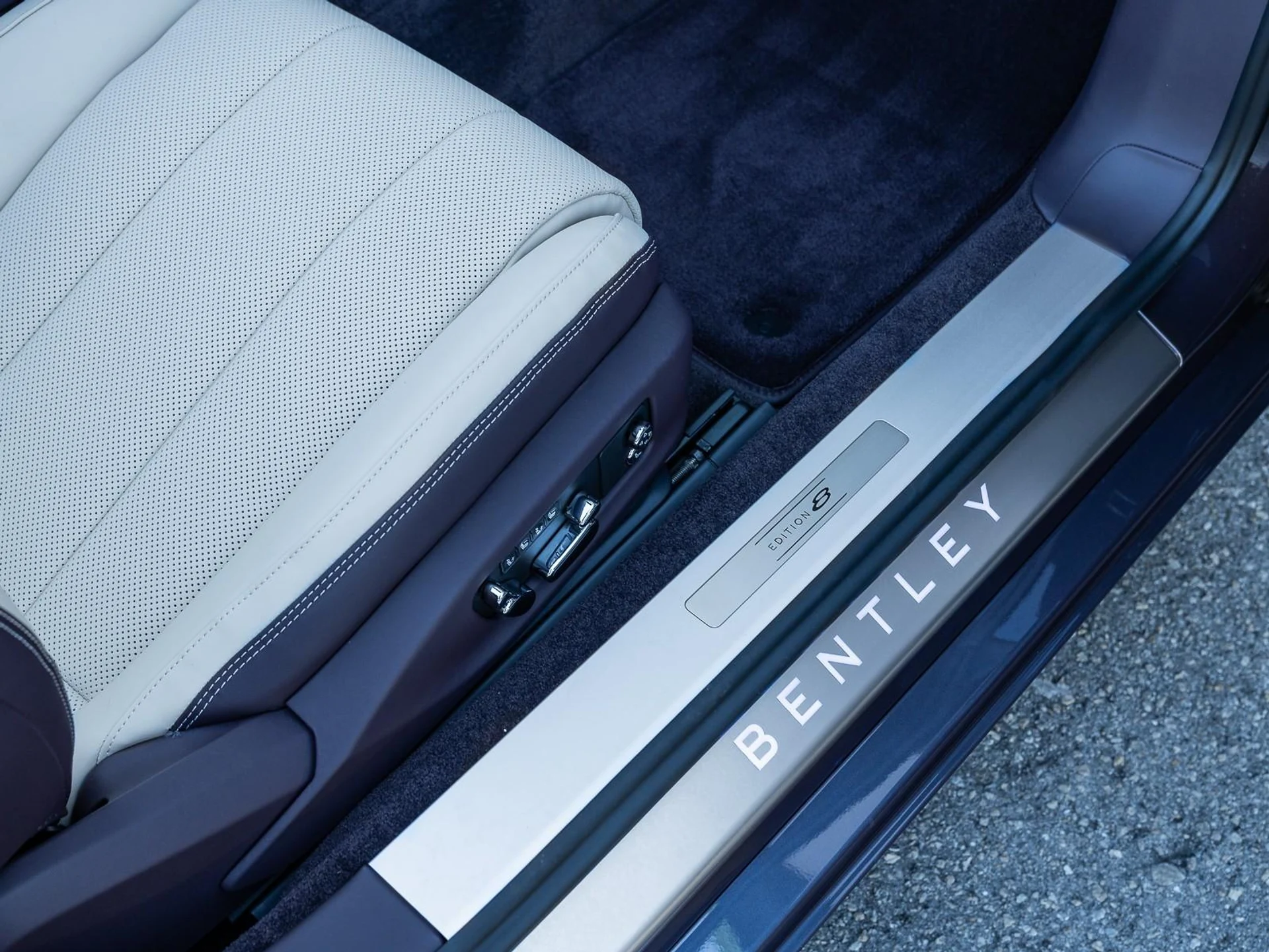 mph027_2379535717_Used_2024_Bentley_Continental_GT_V8_1763485671_24f5c1d533