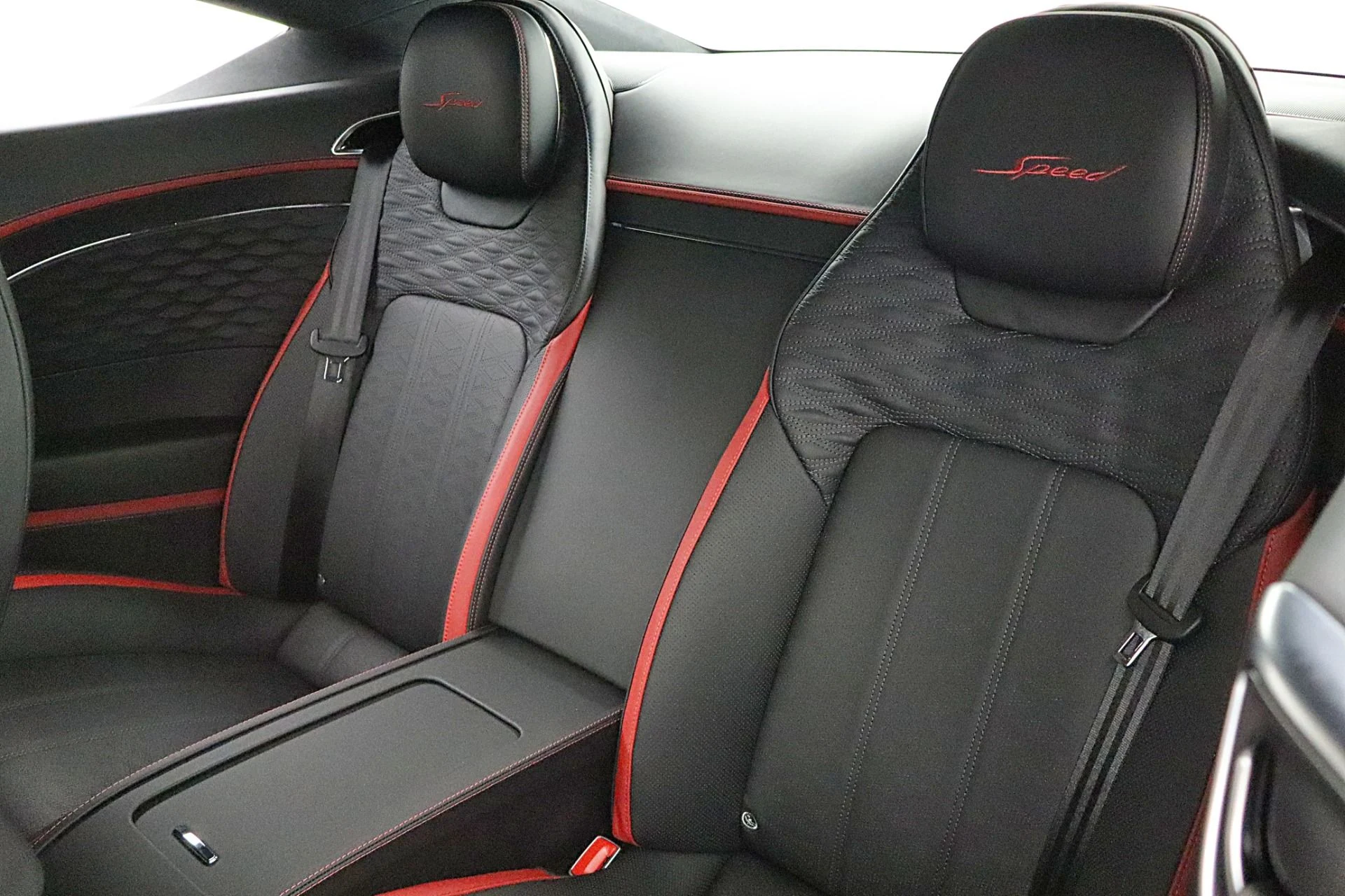 mph027_2383023722_New_2026_Bentley_Continental_GT_Speed_d82cb48c0b