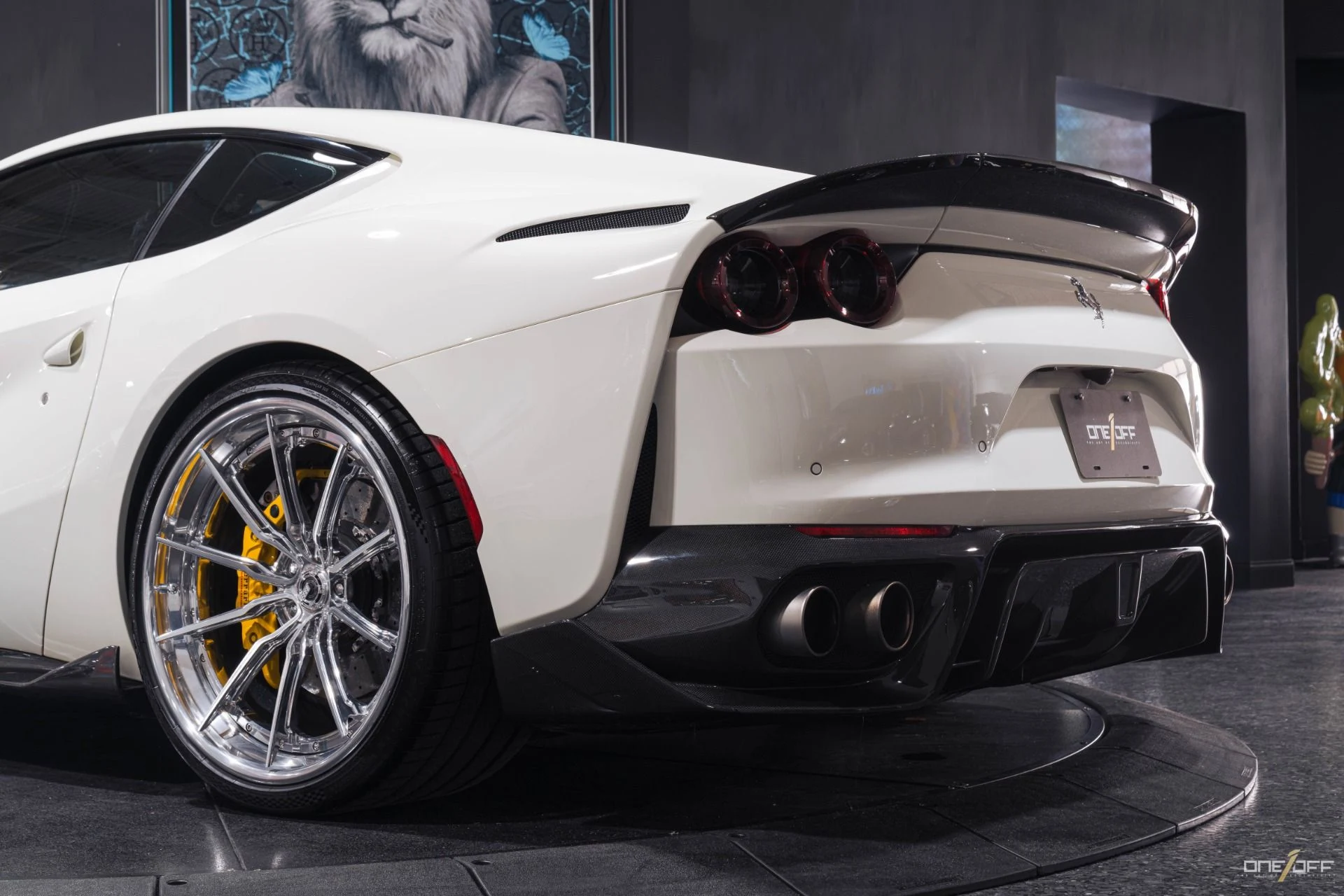 mph027_2385298449_Used_2018_Ferrari_812_Superfast_388_K_MSRP_1016_Industries_Carbon_Kit_Novitec_1886_Wheels_1760542109_e947d8a06b