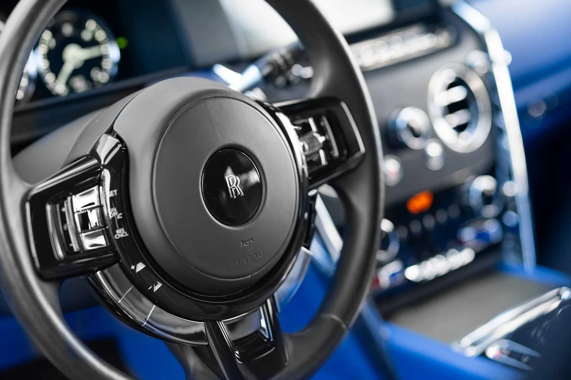 mph027_2395441882_ed47628b965213d64c65710d96f15529x_4ff708d783