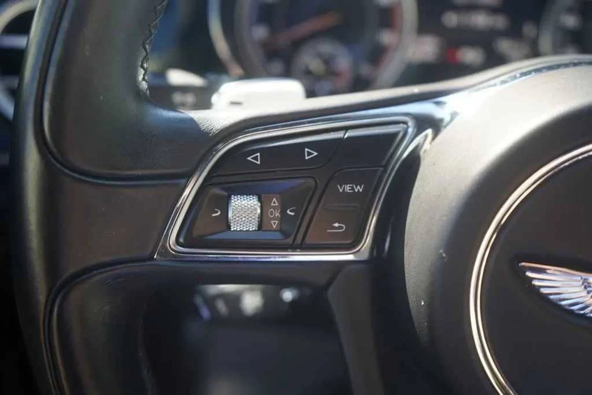 mph027_2399699989_48281fad5b379c1a75d0f7a48645fbf7x_6ed9def059