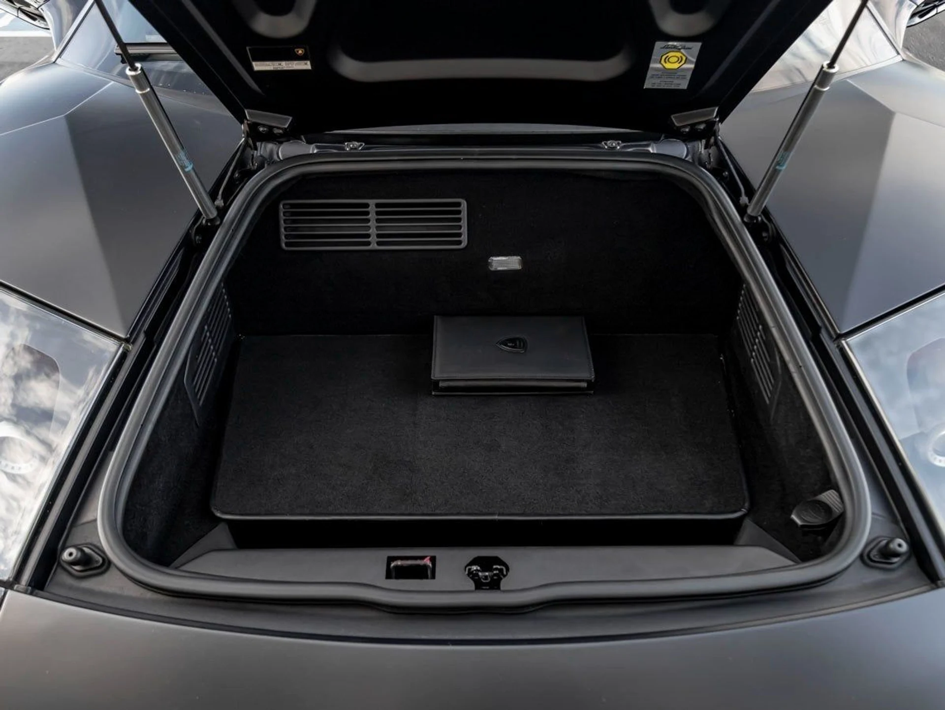 mph027_2407674351_28_a96055c157