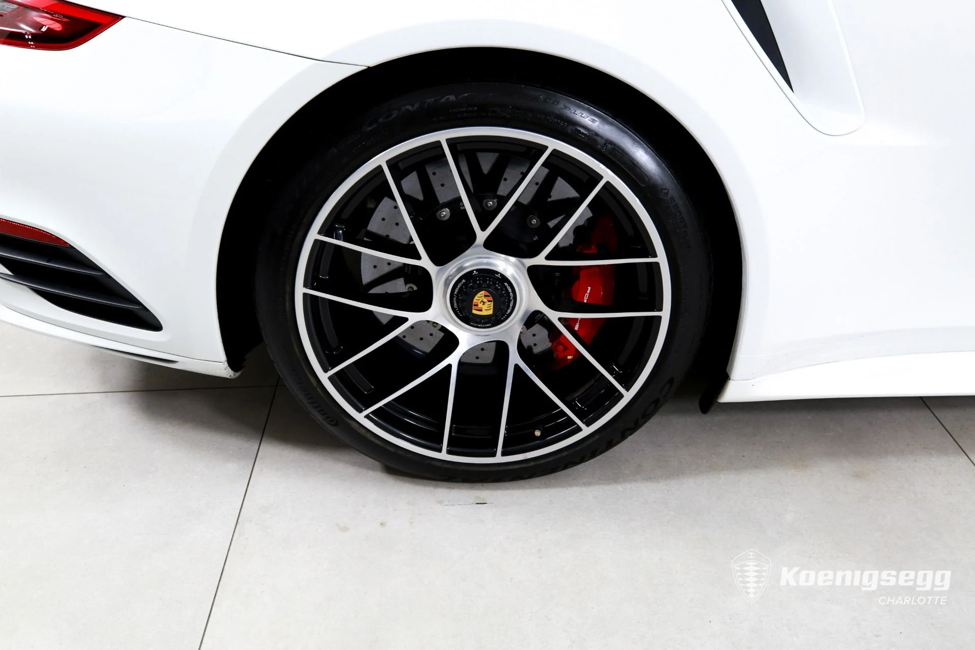 mph027_2416891255_Used_2018_Porsche_911_Turbo_S_1782495119_31da470a90