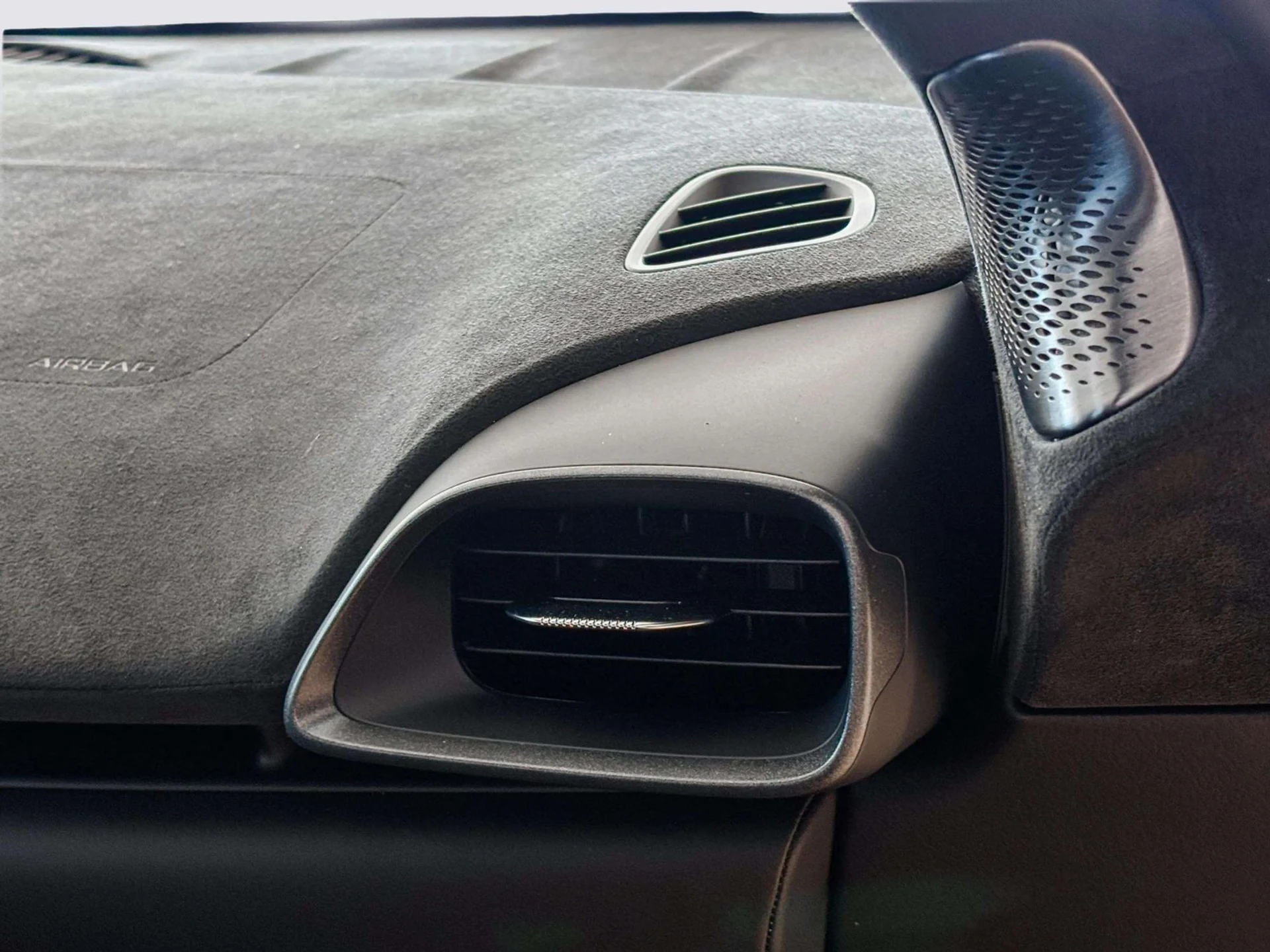 mph027_241769986_2b6751b3_9d09_4903_a899_ad4af4ef56ad_a4729c9ad1