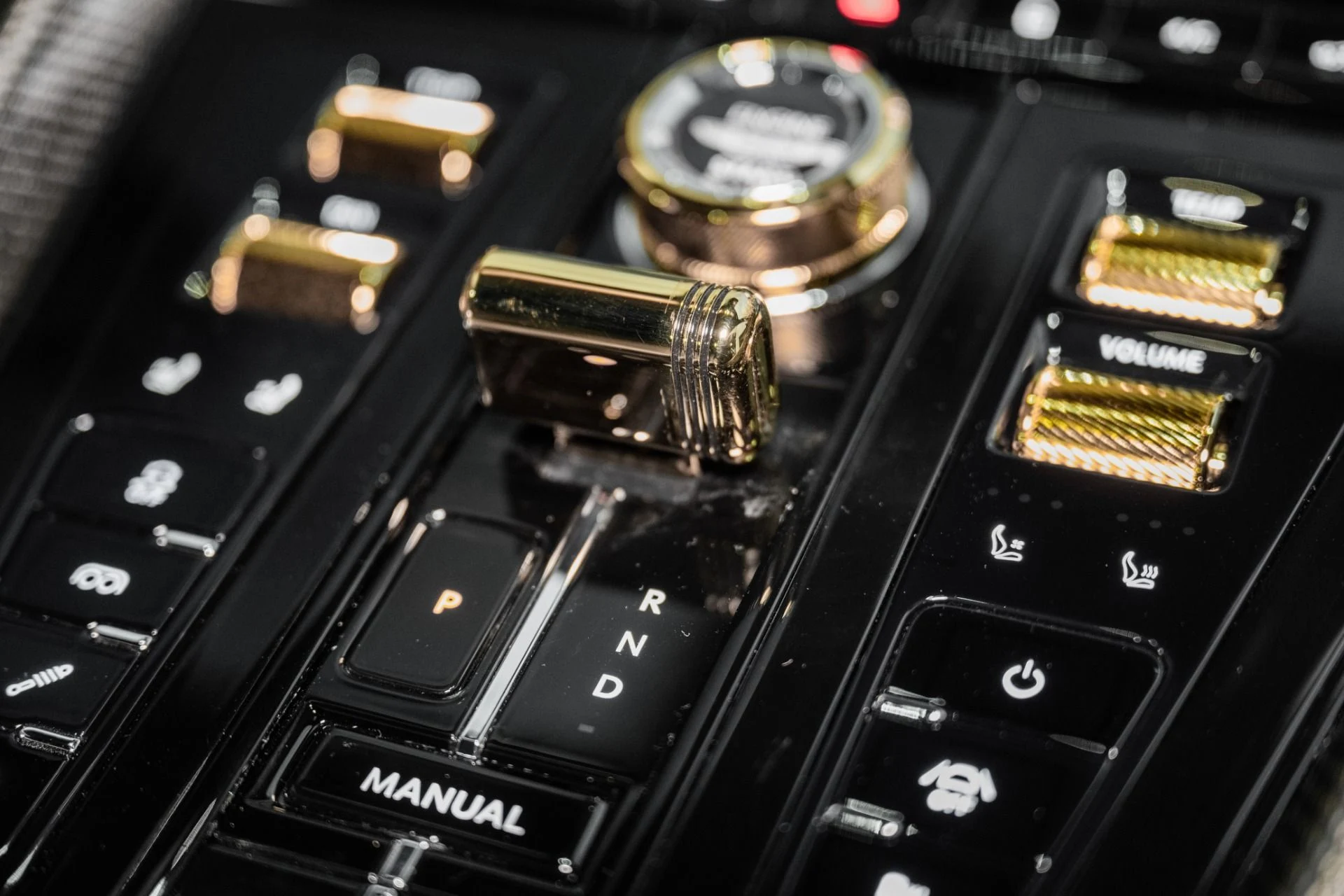 mph027_2427838368_New_2026_Aston_Martin_DB_12_Gold_Finger_V8_1764191230_ebc19694ac