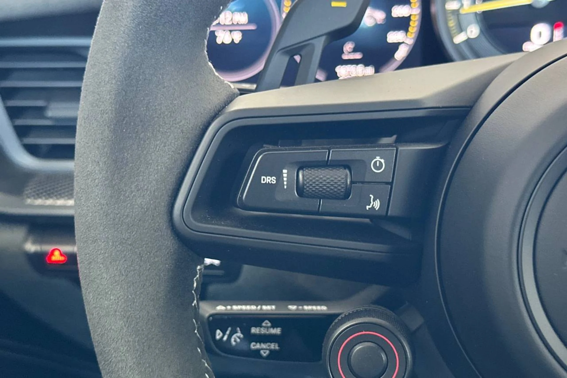 mph027_2430156597_1280_660fae20f7