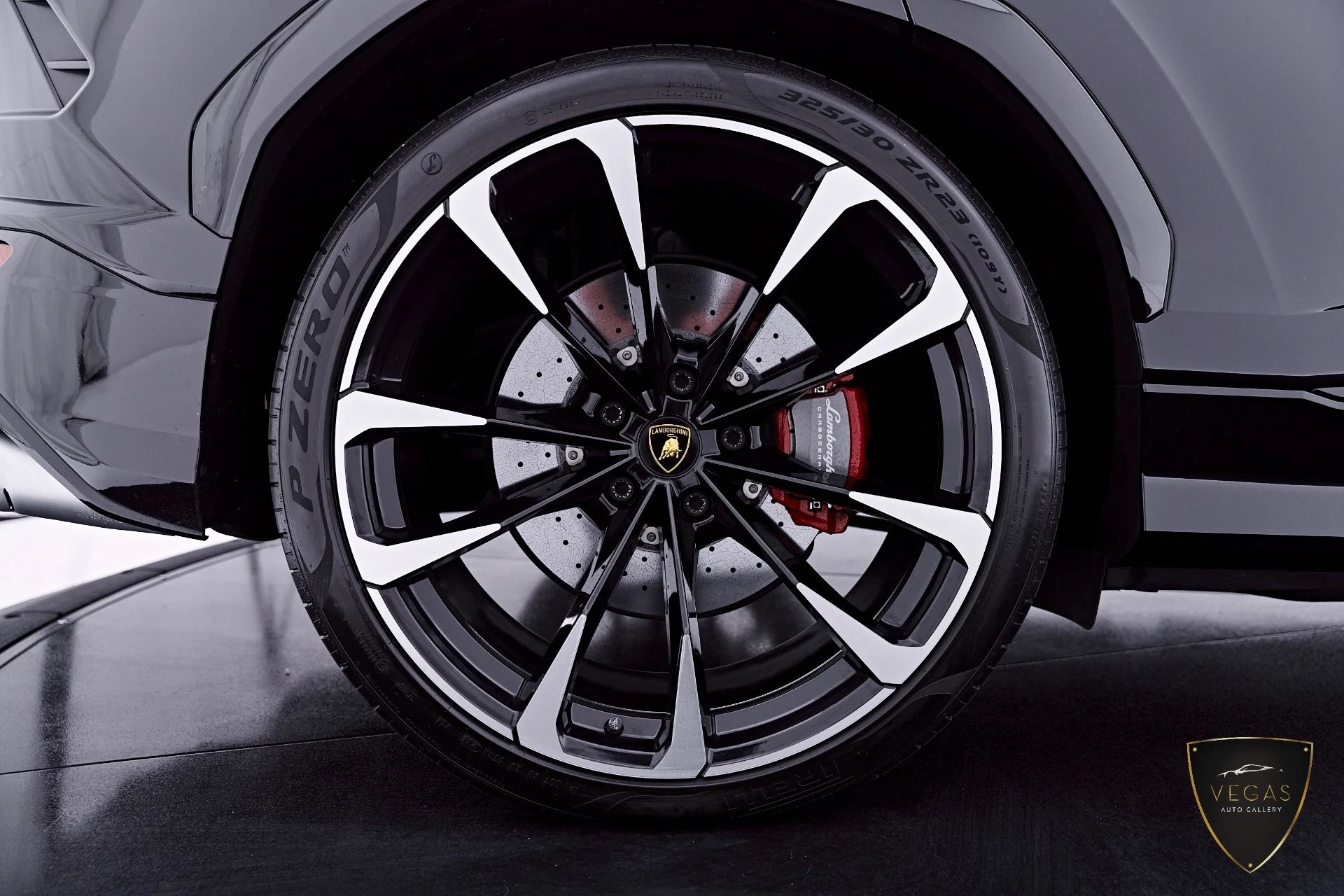 mph027_2430723353_Used_2022_Lamborghini_Urus_1782338938_3e10aff729