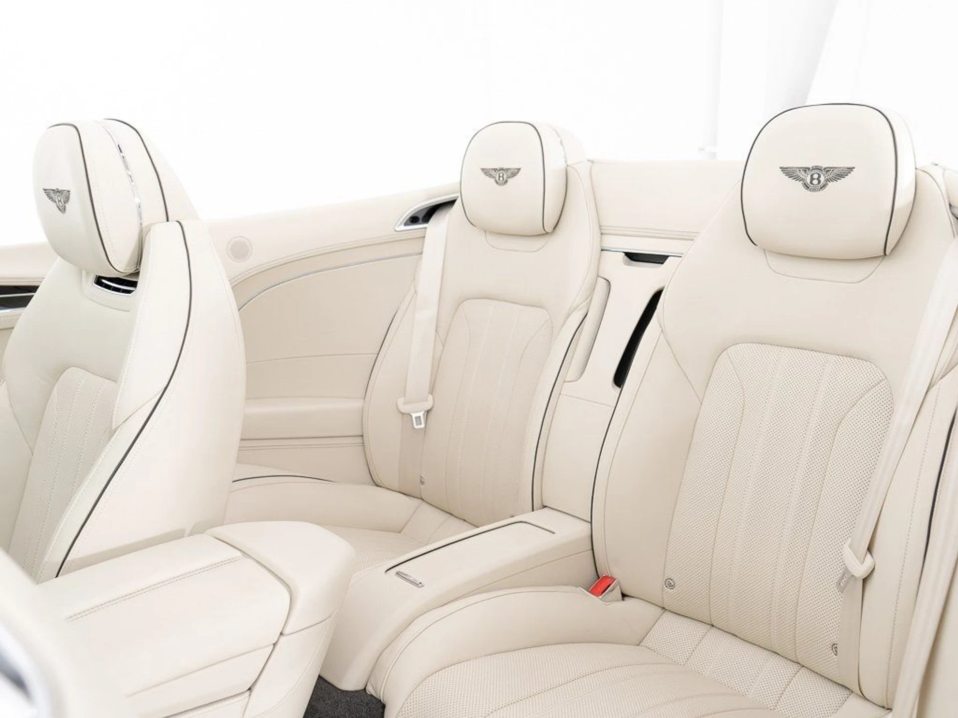 mph027_2432601638_cdb327ba347d05eaa27da0c796c73ee4_d7e173ad77