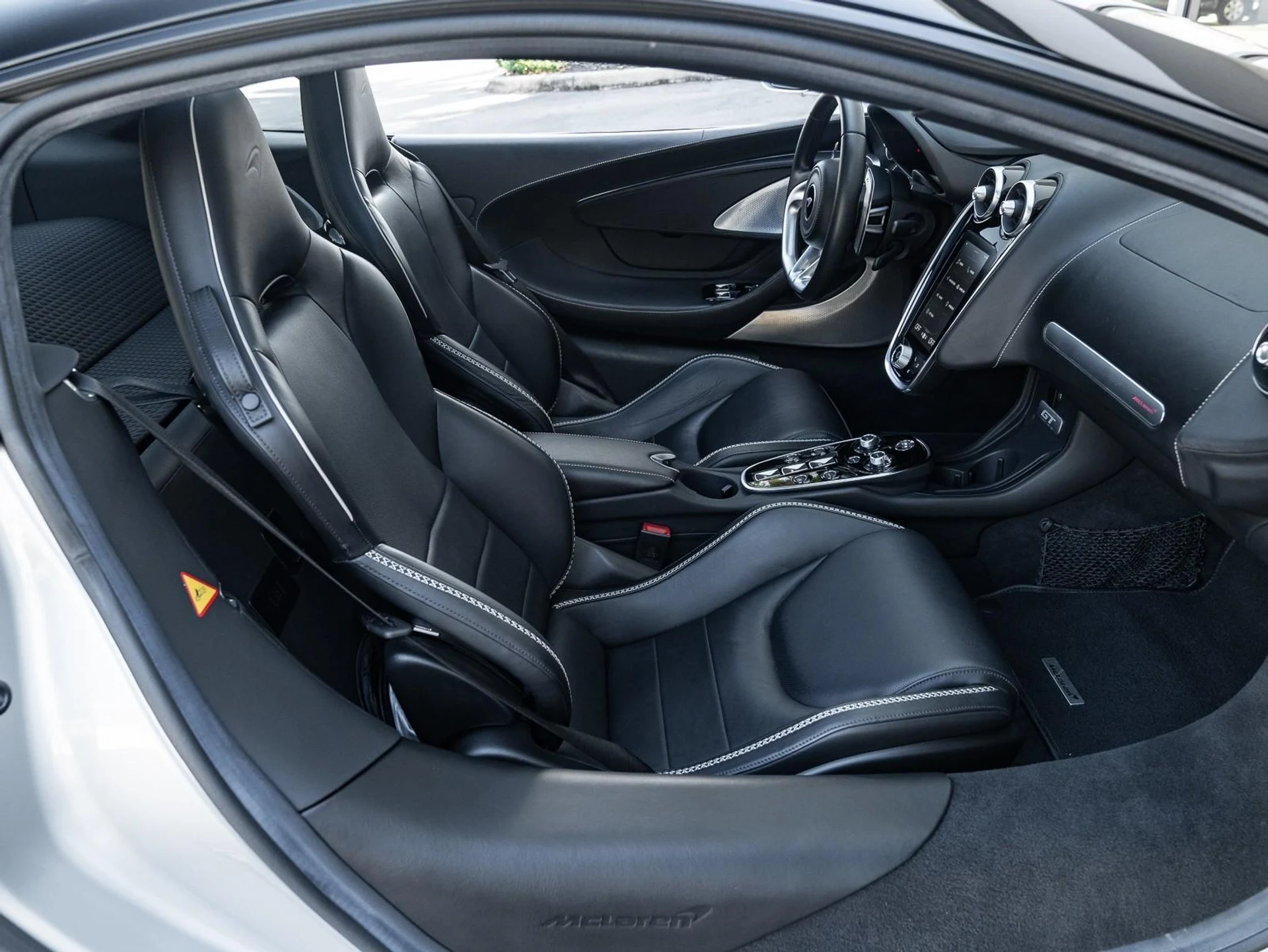 mph027_2432993737_Used_2021_Mc_Laren_GT_1761253613_68372d34d7