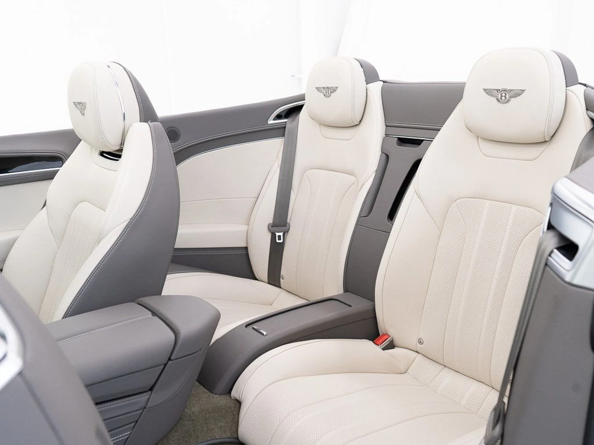 mph027_2433949808_b9baa2d53a4561c783bc92aa8d3fb666_d49cb22e79