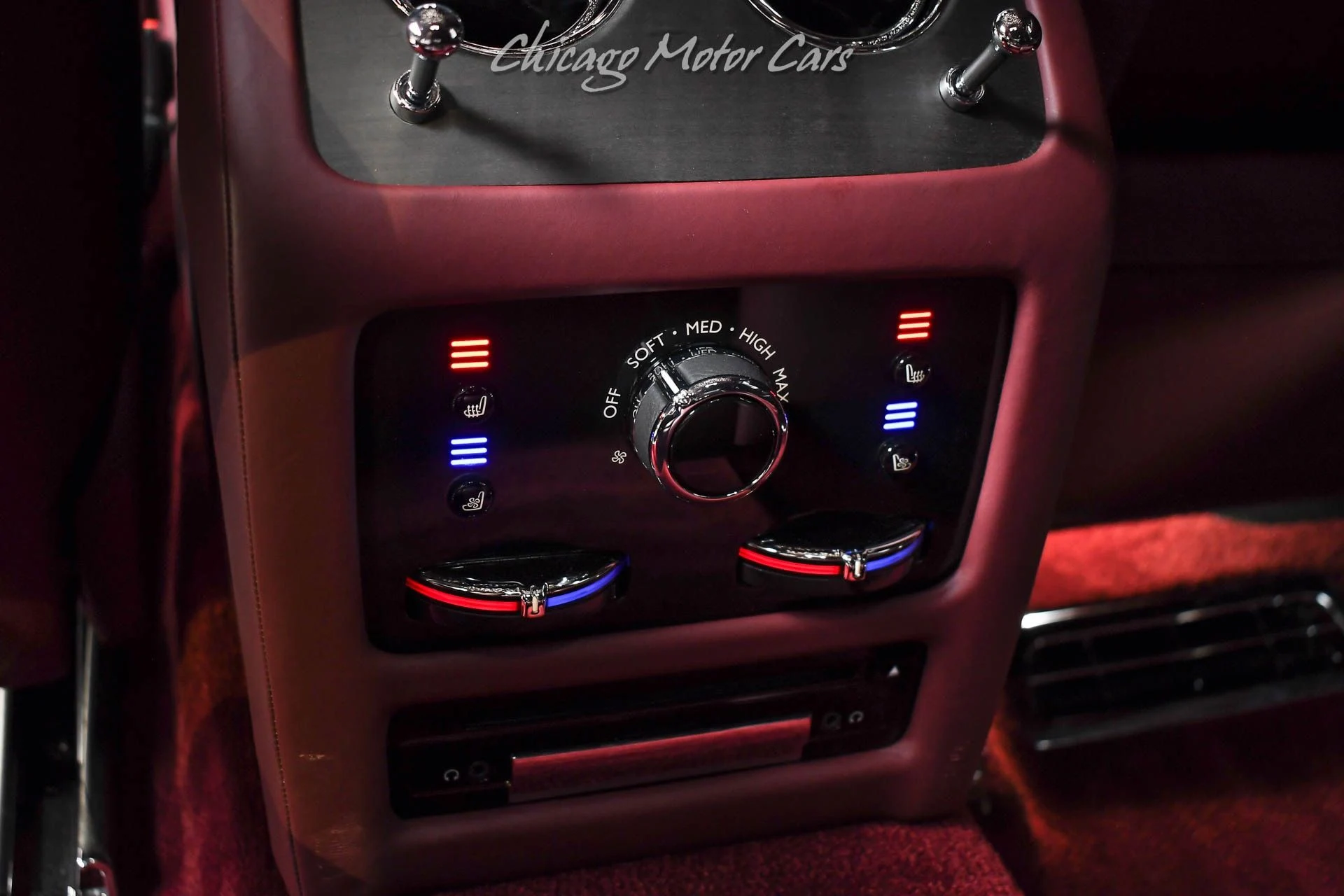 mph027_2448007069_13149_p28_l_602c756626