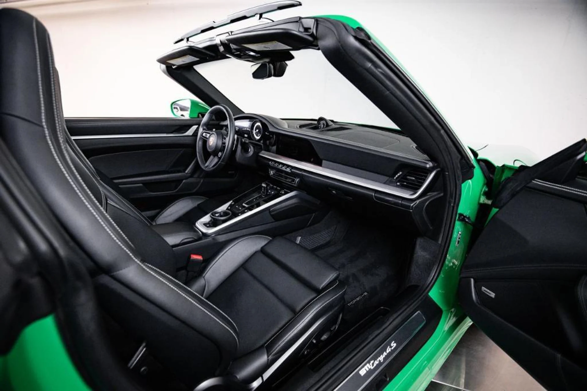 mph027_2449572272_22u7_N3oos_TA_Qeo_D_Md_L7_Nt56_YU_ce31875aea