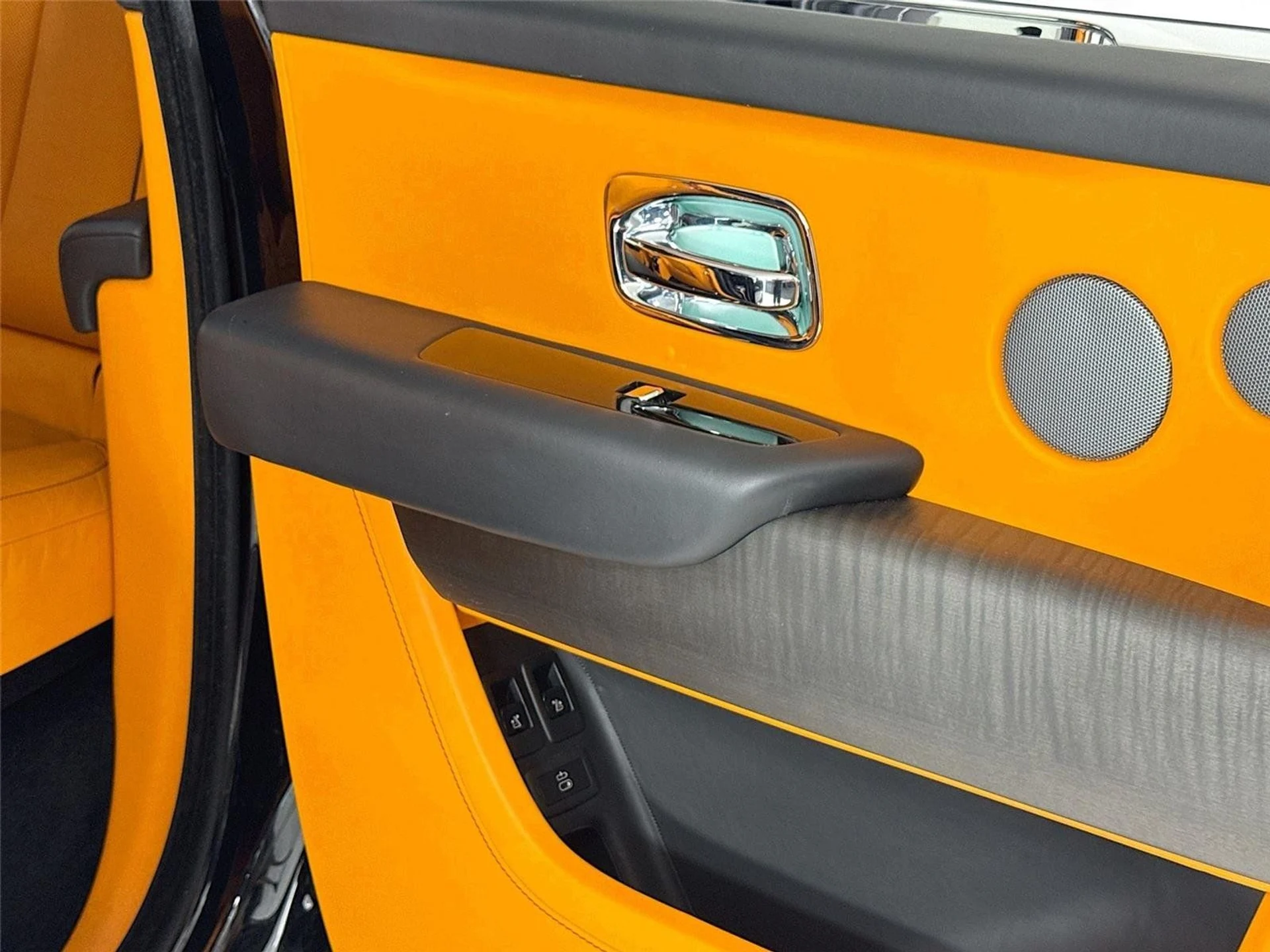 mph027_2450441169_5c7820be16deb4cfb753f90daa21fa00_5587690fa2