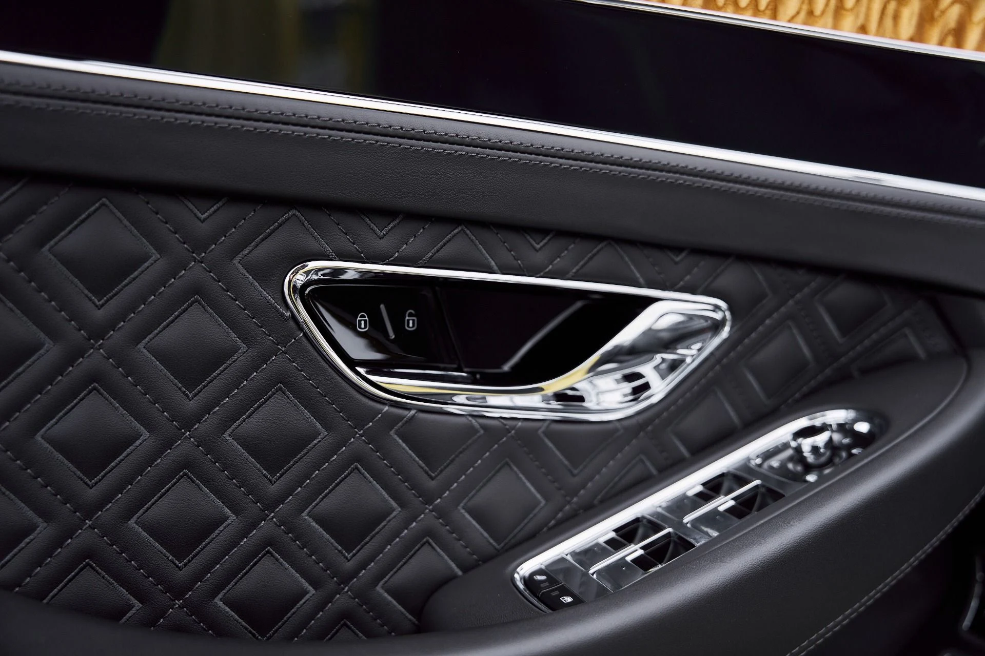 mph027_2470225418_Used_2022_Bentley_Continental_GT_V8_1766800366_4ed407bd08