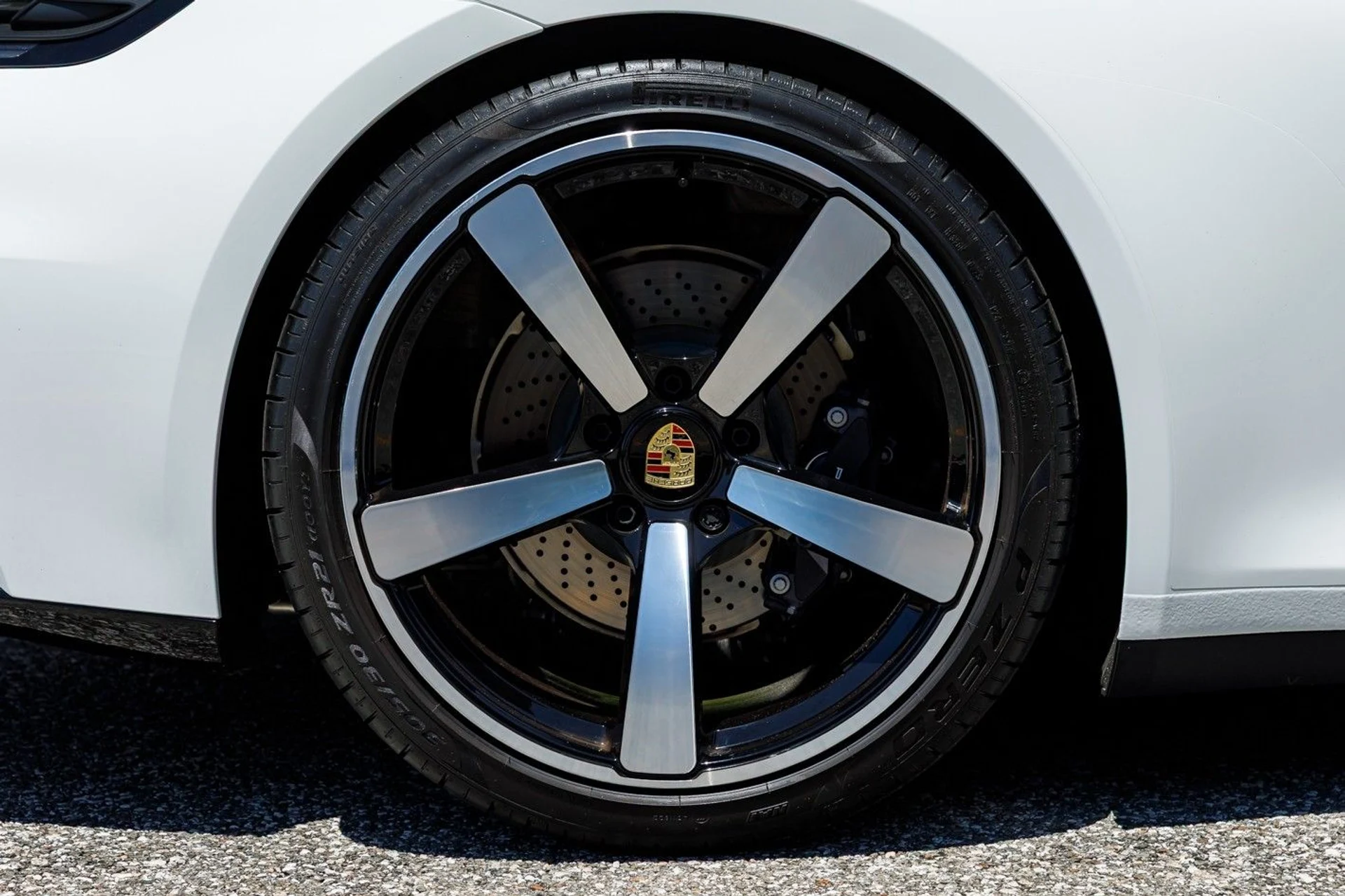 mph027_2473662270_666_p28_l_6fb57cd787