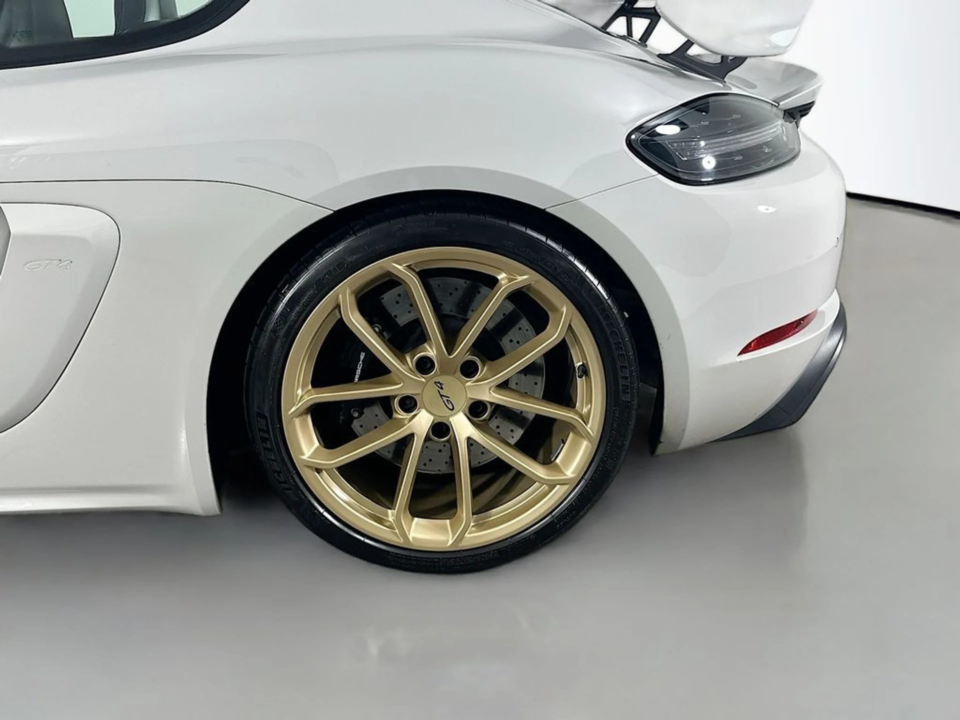 mph027_2476311902_dee6903bbc190af62f7da9008007db53x_4fba1ef489