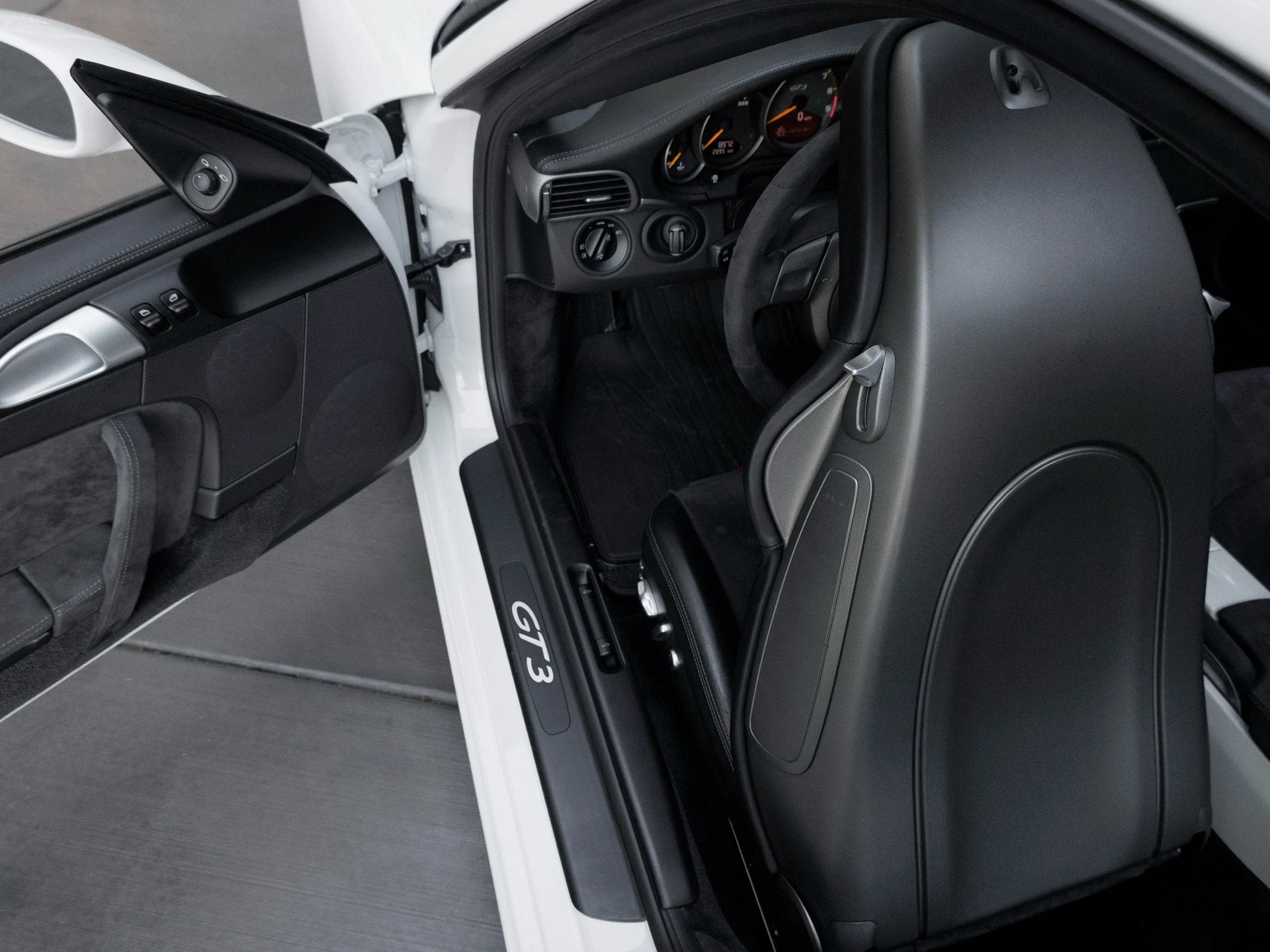 mph027_2483188283_28_e54ee39171