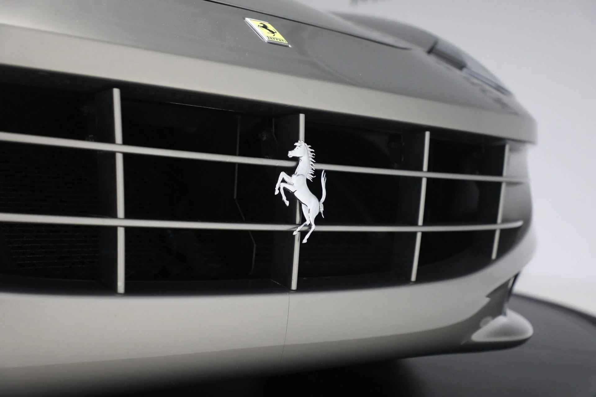 mph027_2486369971_Used_2012_Ferrari_FF_b8ab0ea1fc