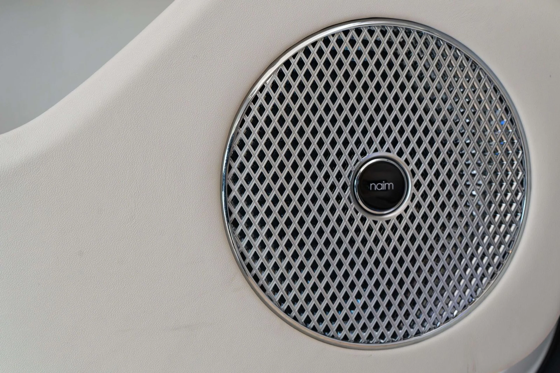 mph027_249076632_5b9e723a_9bab_4663_8c36_ccc69ffe7939_6f6f0cd49c