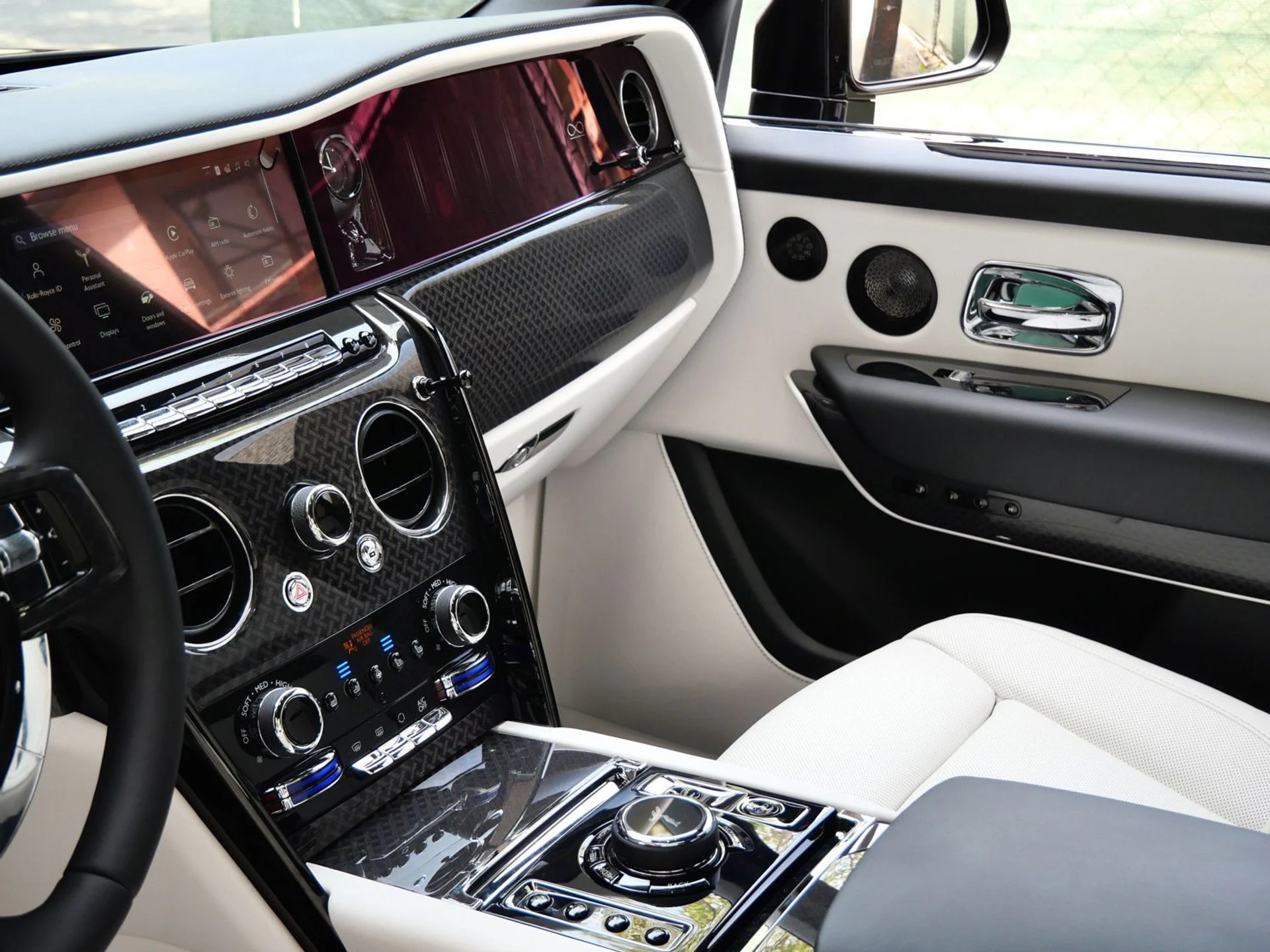 mph027_2492839409_e6b6c6790e3a8544898e7c663857e529x_61c397782a