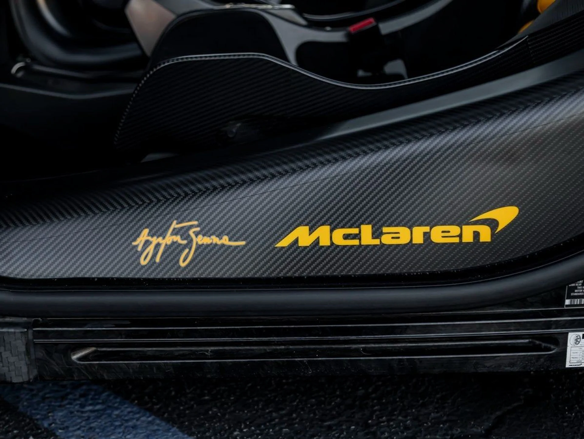 mph027_2493297673_28_ee0a30c347