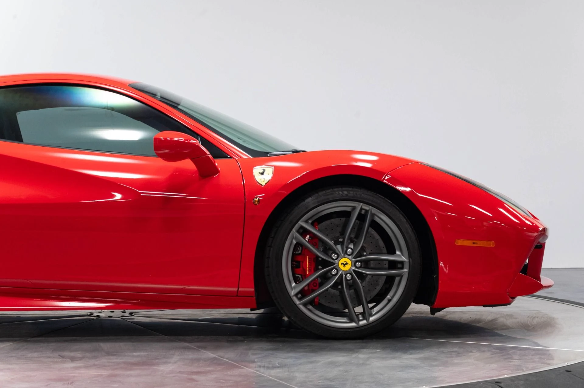 mph027_2494529934_Used_2018_Ferrari_488_GTB_1785189078_125fa3e2aa
