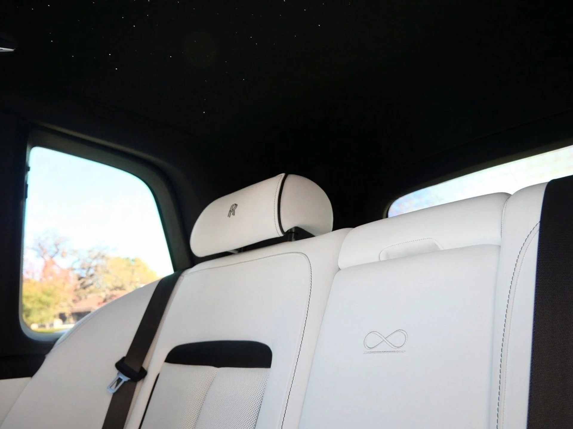 mph027_2505183648_f08561d61dd72c33f3b2fd98386cff90x_0b60eb5cab