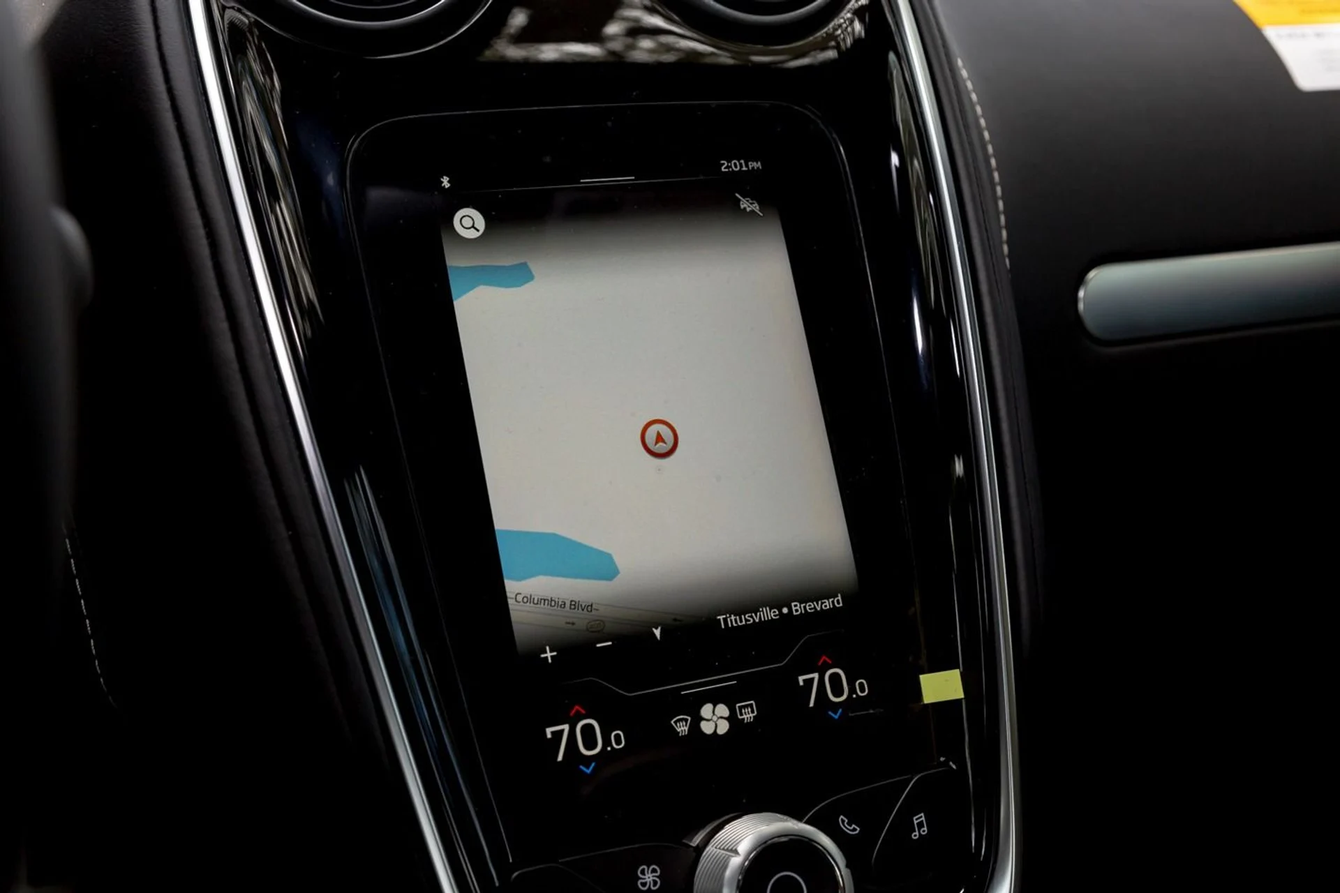 mph027_2515183929_452_p28_l_9dea3b6df6